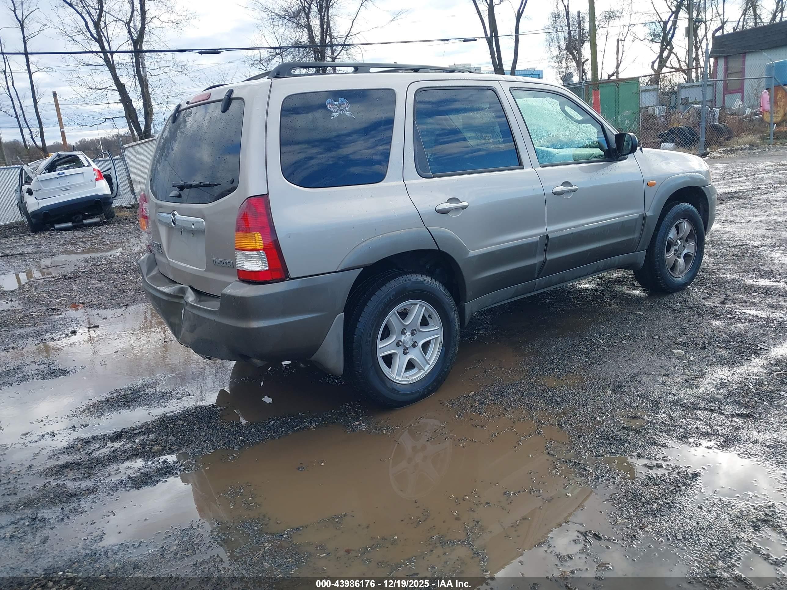 2002 Mazda Tribute Es V6/lx V6 Gray vin: 4F2YU09152KM55372