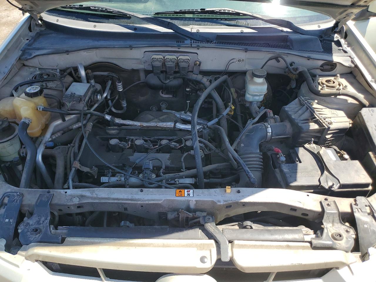 2005 Mazda Tribute I Green vin: 4F2YZ02Z35KM52380