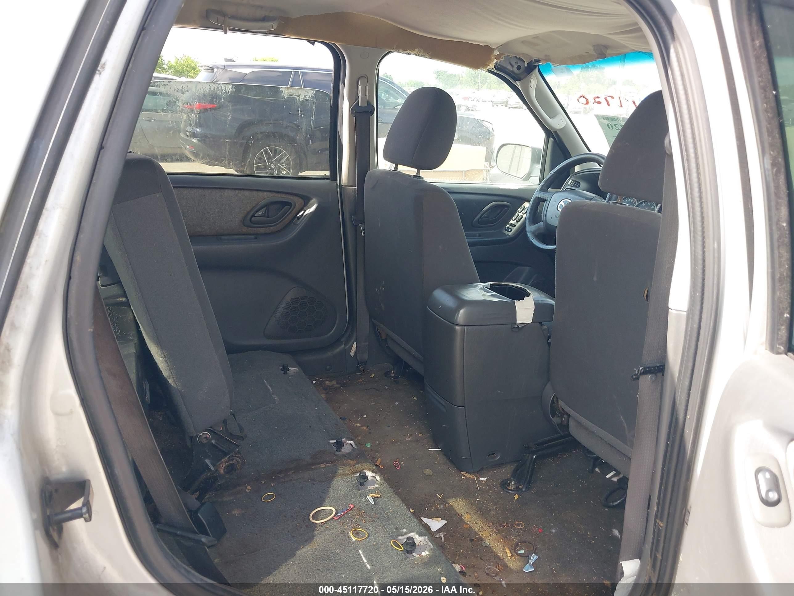 2006 Mazda Tribute I Silver vin: 4F2YZ02Z46KM23603