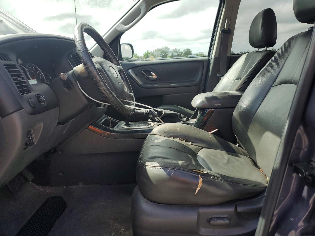 2005 Mazda Tribute I Charcoal vin: 4F2YZ02Z65KM26758