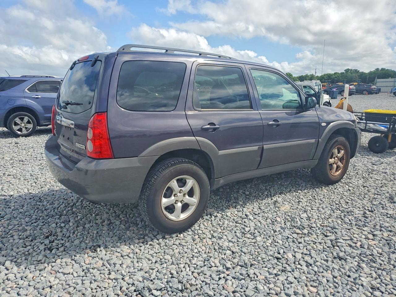2005 Mazda Tribute I Charcoal vin: 4F2YZ02Z65KM26758
