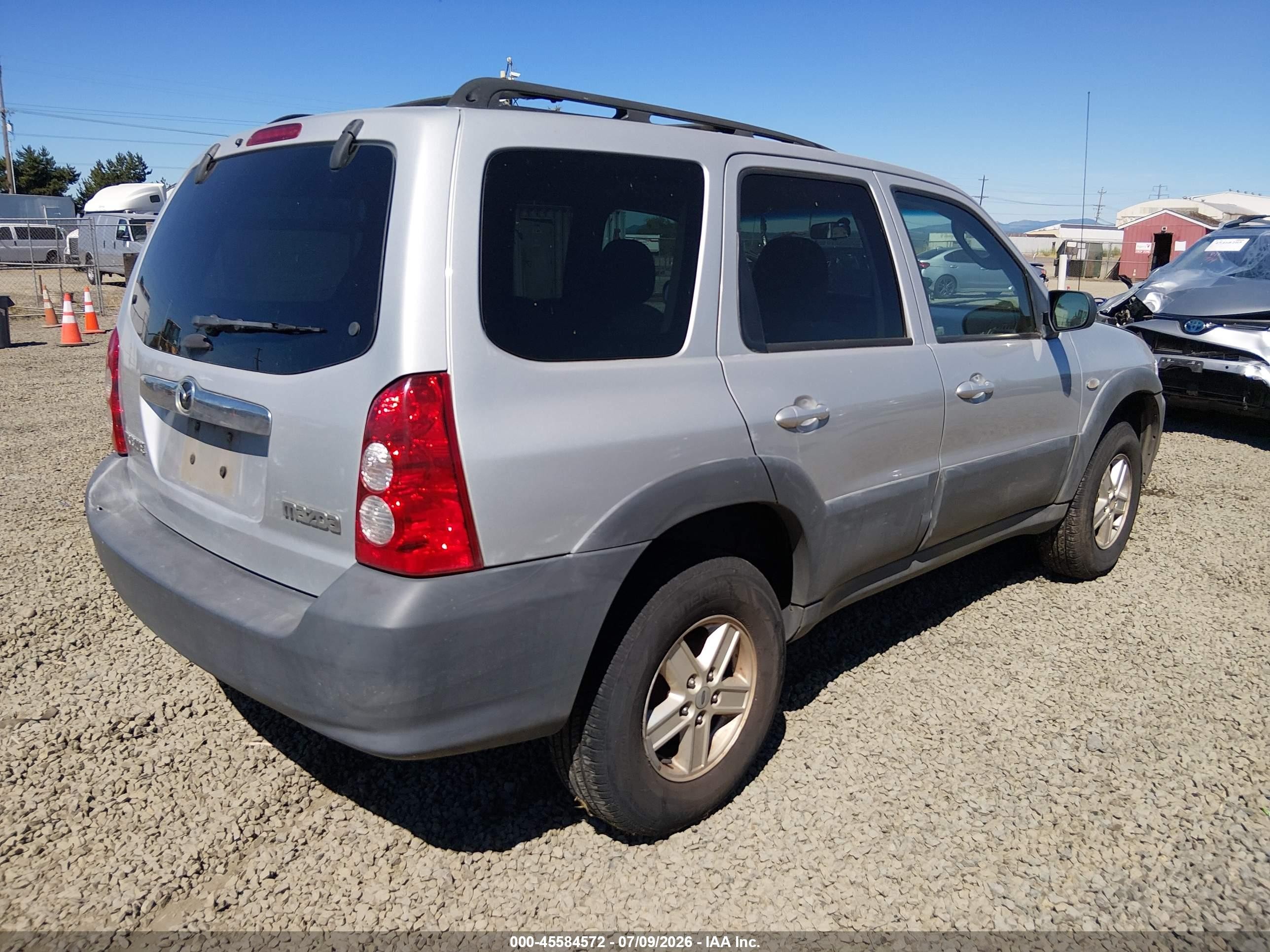 2005 Mazda Tribute I Silver vin: 4F2YZ02Z75KM33735