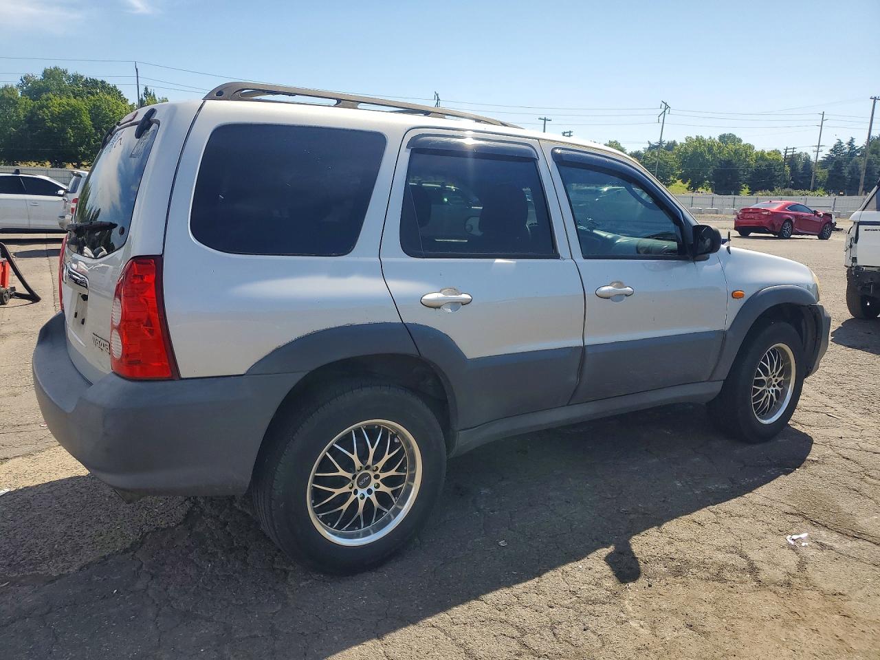 2005 Mazda Tribute I Silver vin: 4F2YZ02Z85KM14708