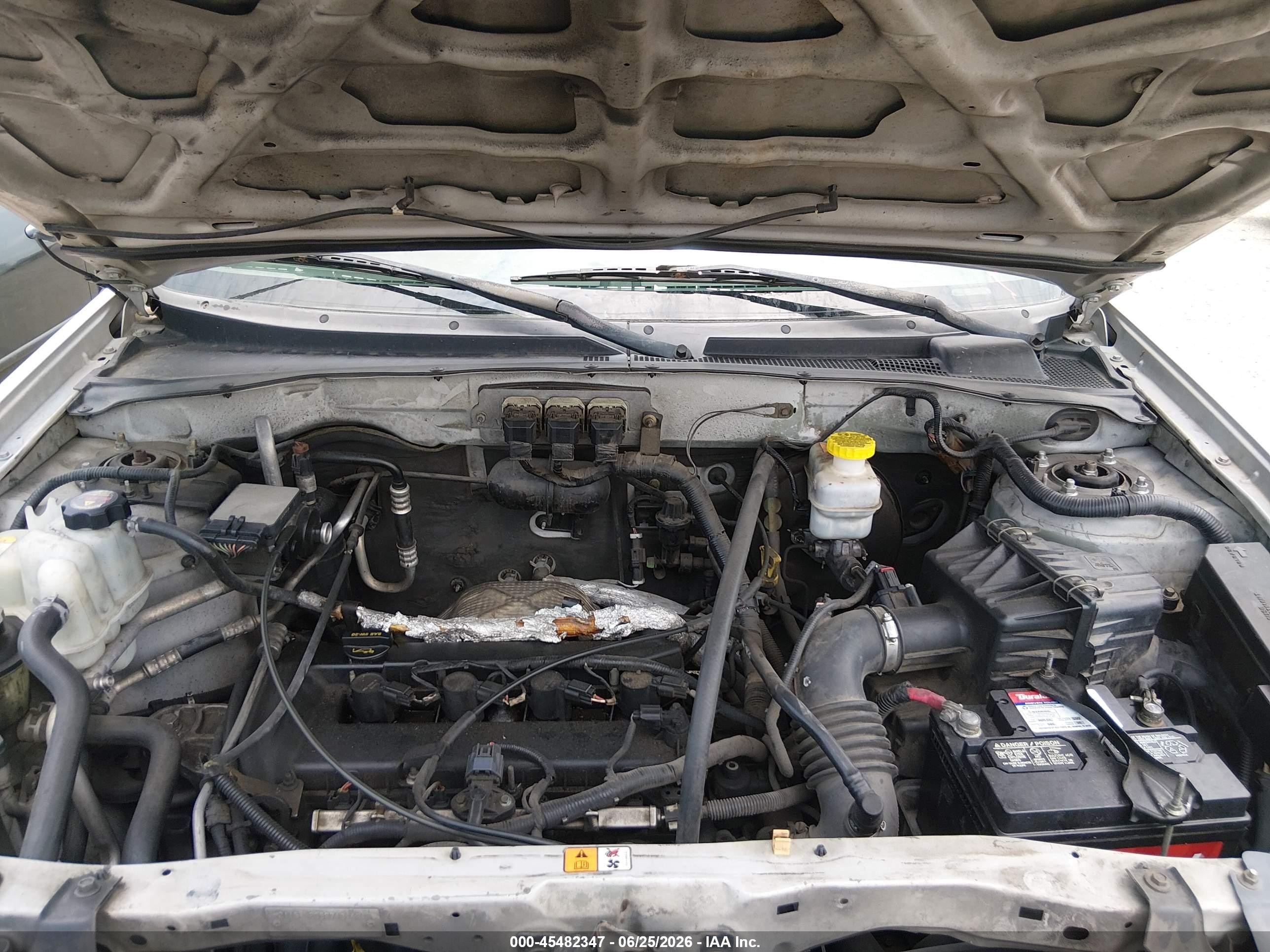 2006 Mazda Tribute I Серебряный vin: 4F2YZ02Z86KM00065