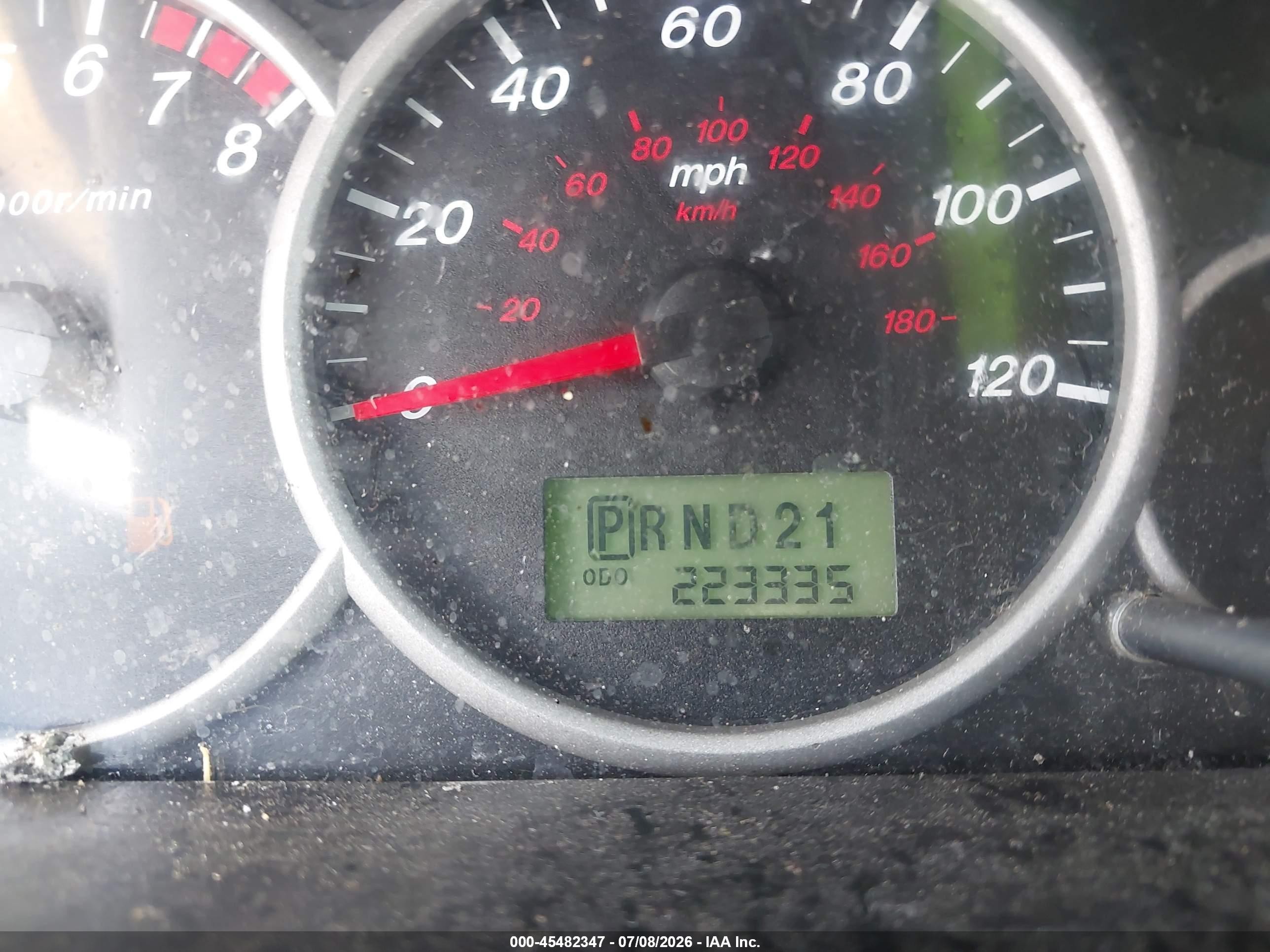 2006 Mazda Tribute I Серебряный vin: 4F2YZ02Z86KM00065