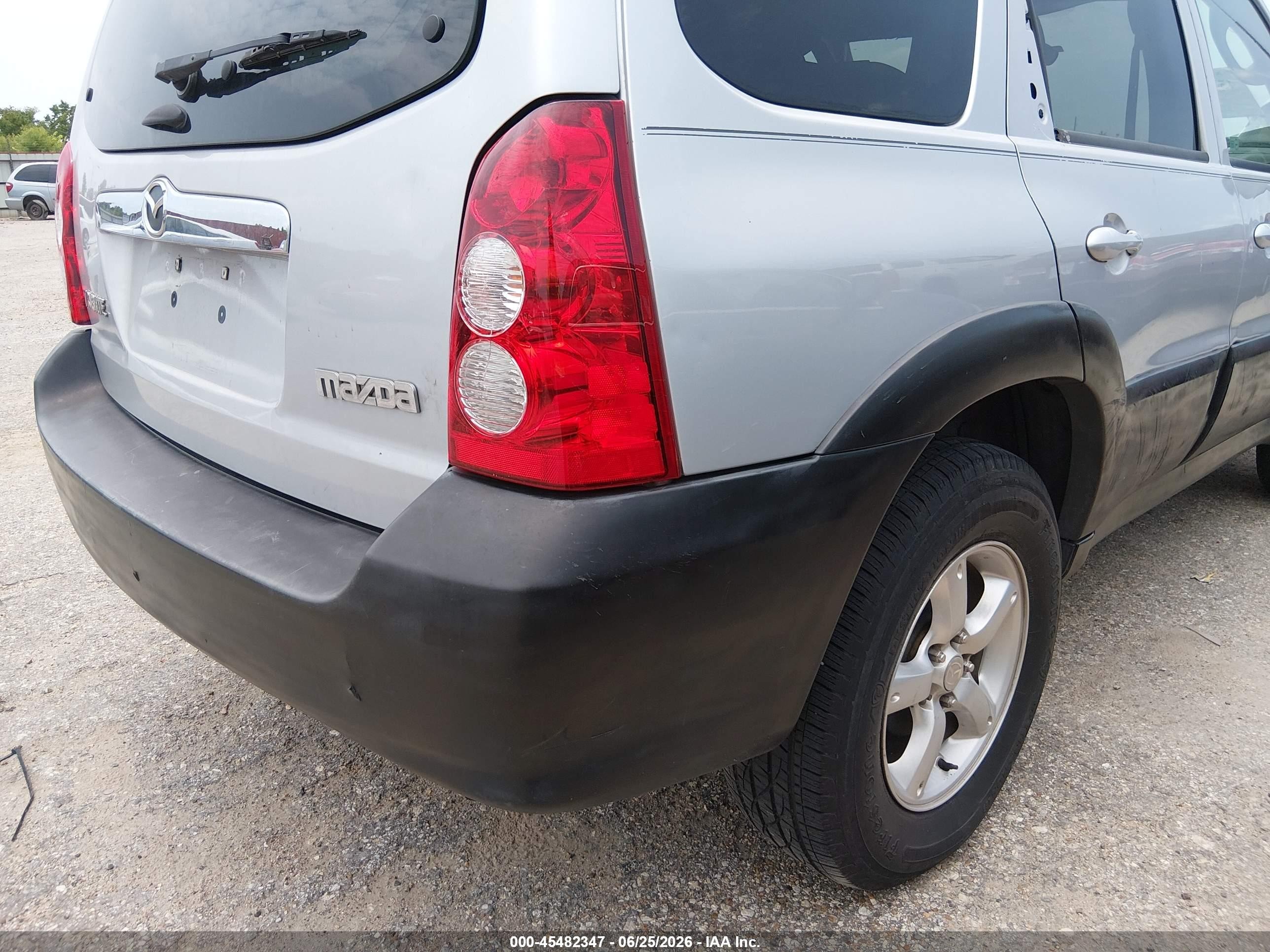 2006 Mazda Tribute I Серебряный vin: 4F2YZ02Z86KM00065