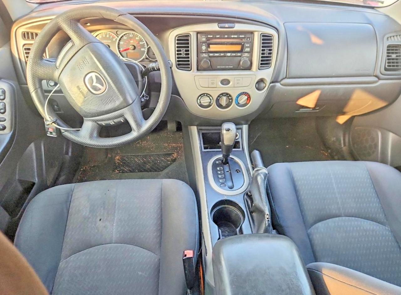 2006 Mazda Tribute Red vin: 4F2YZ02Z96KM33320