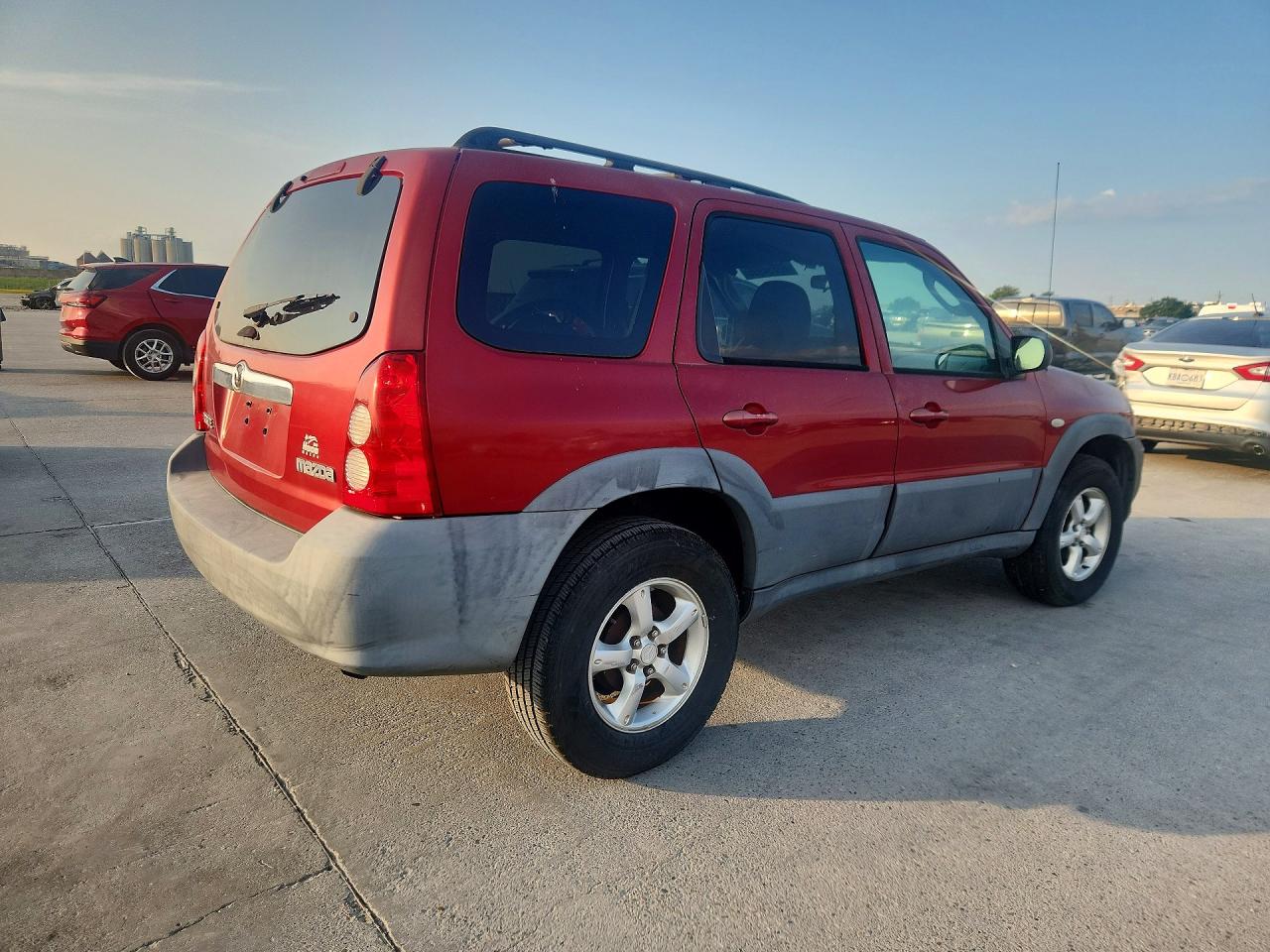 2006 Mazda Tribute Red vin: 4F2YZ02Z96KM33320