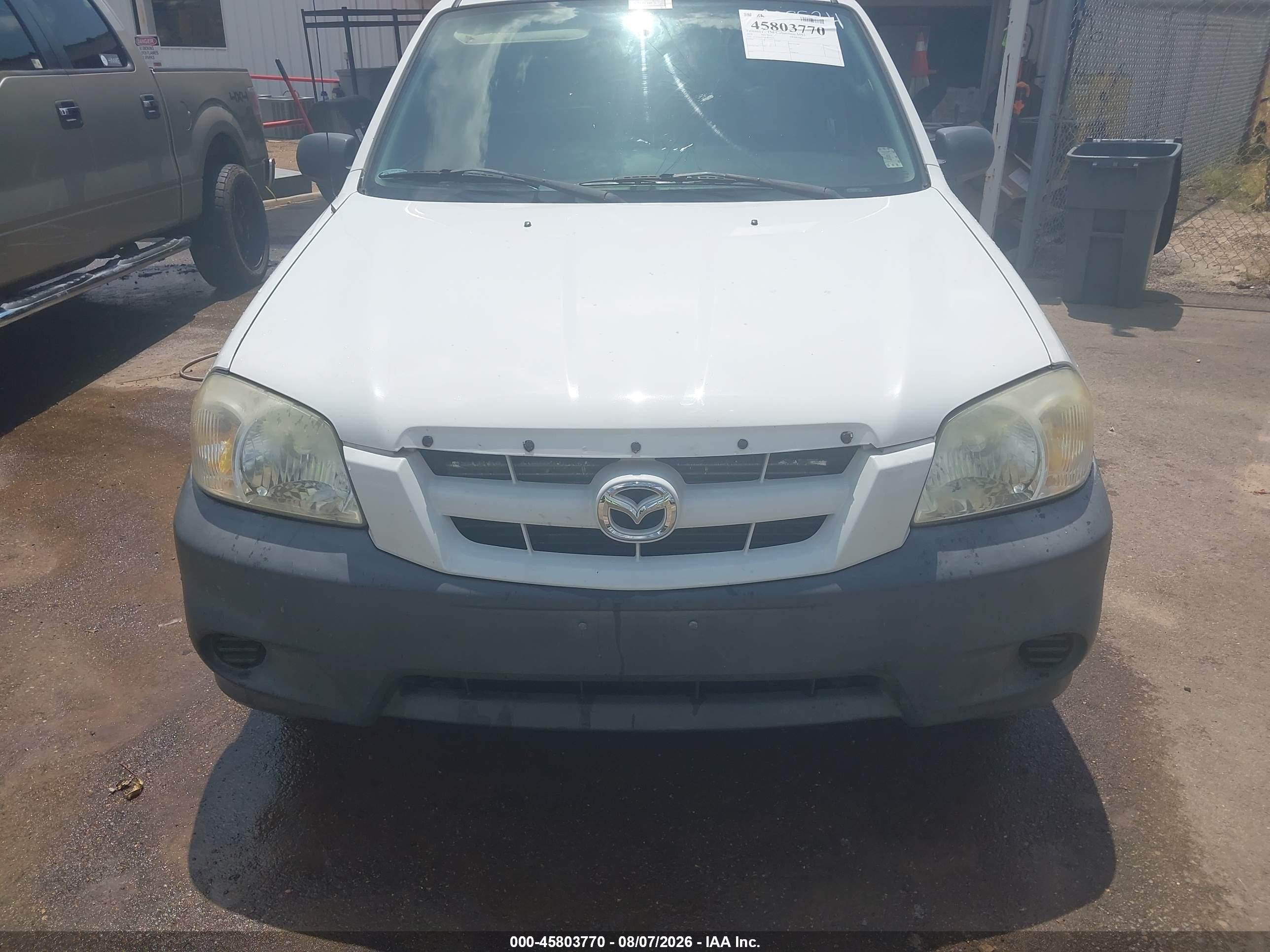 2006 Mazda Tribute I White vin: 4F2YZ02ZX6KM25534