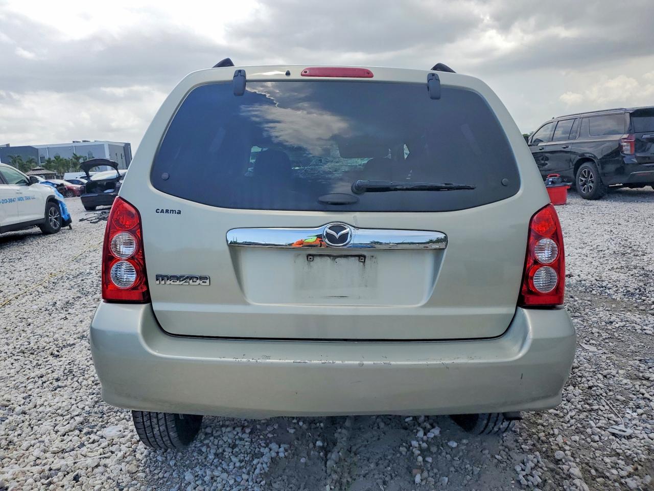 2005 Mazda Tribute S Бежевый vin: 4F2YZ04125KM01010