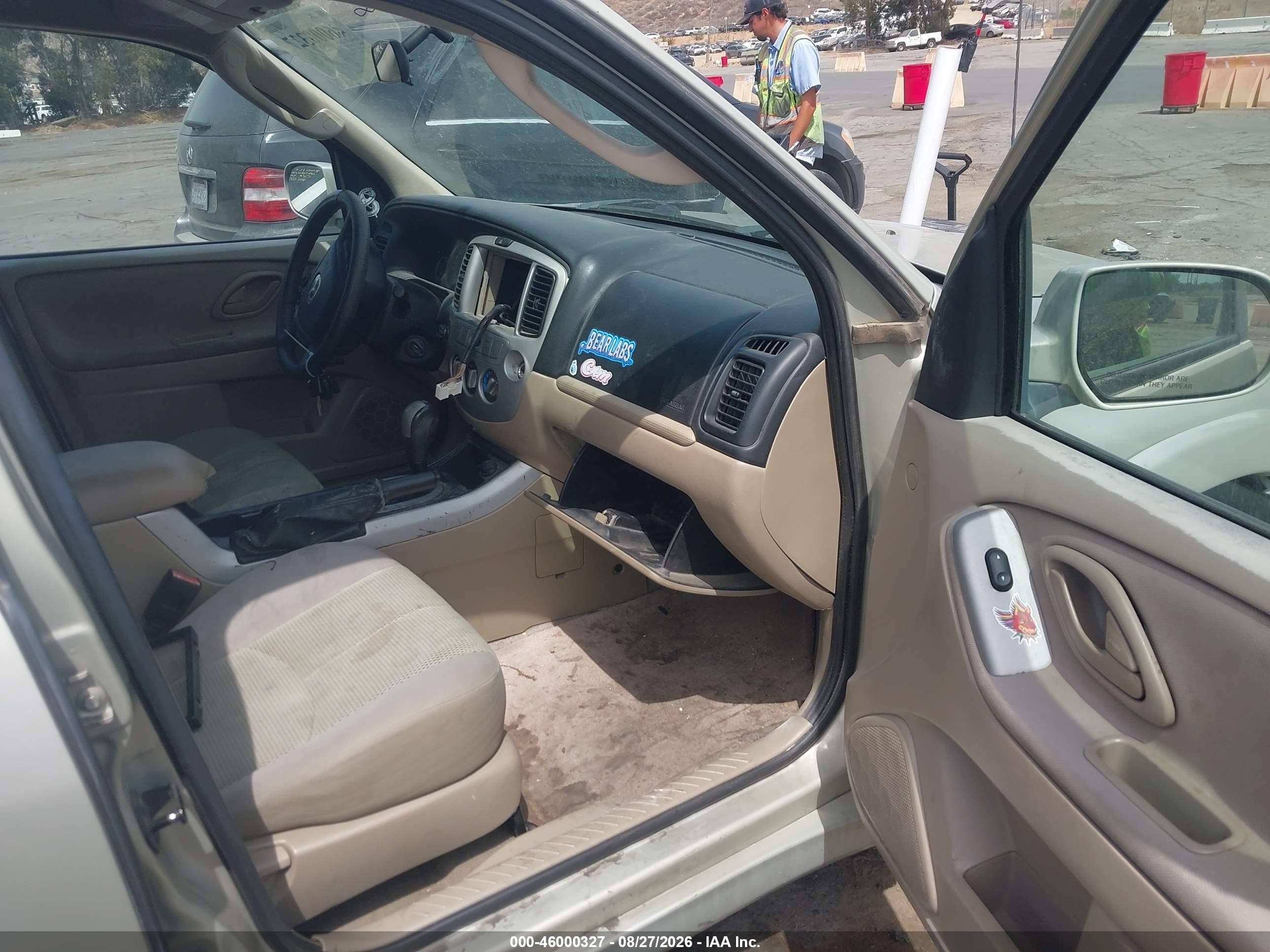 2006 Mazda Tribute S Silver vin: 4F2YZ04126KM03289