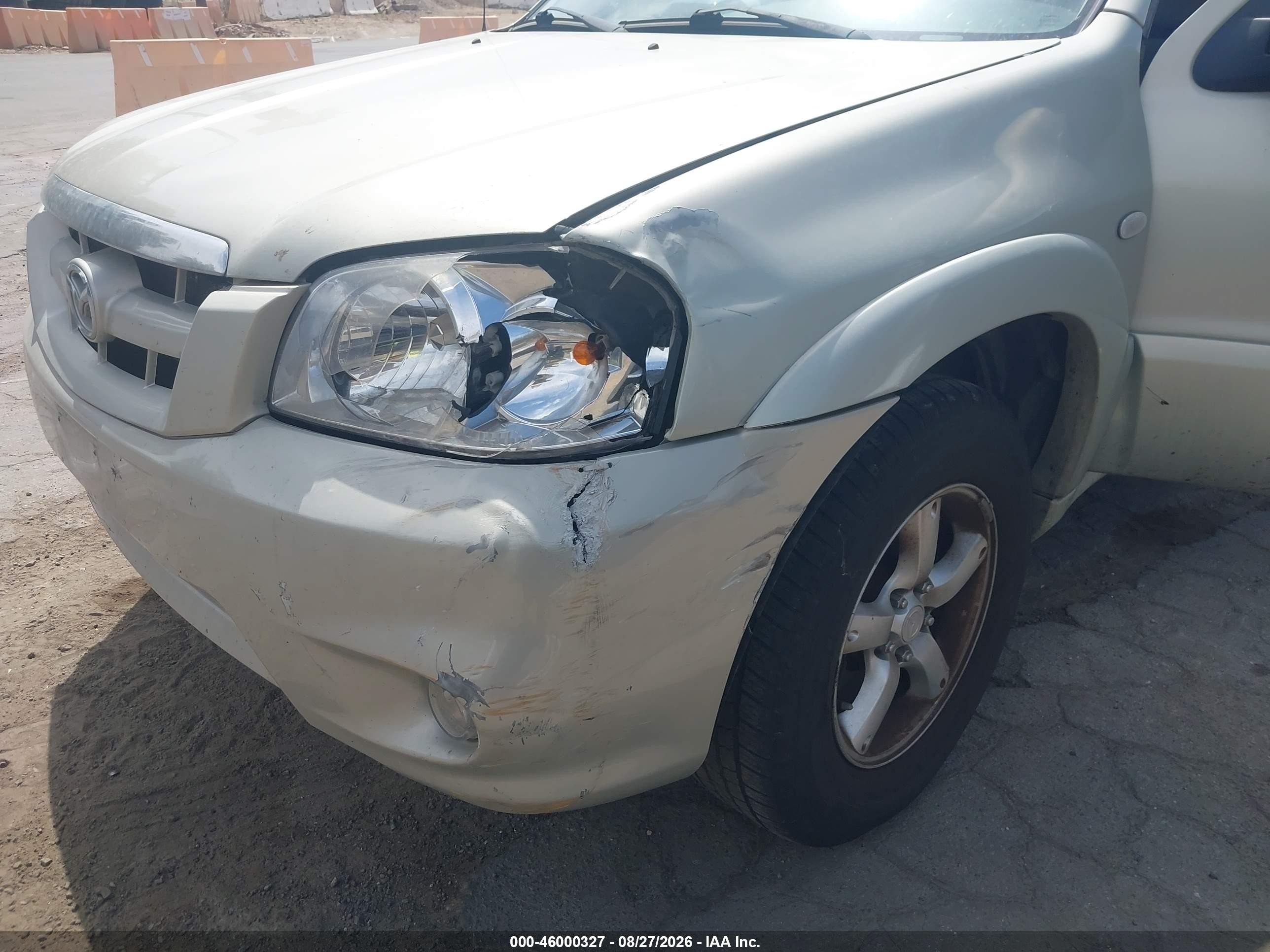 2006 Mazda Tribute S Silver vin: 4F2YZ04126KM03289