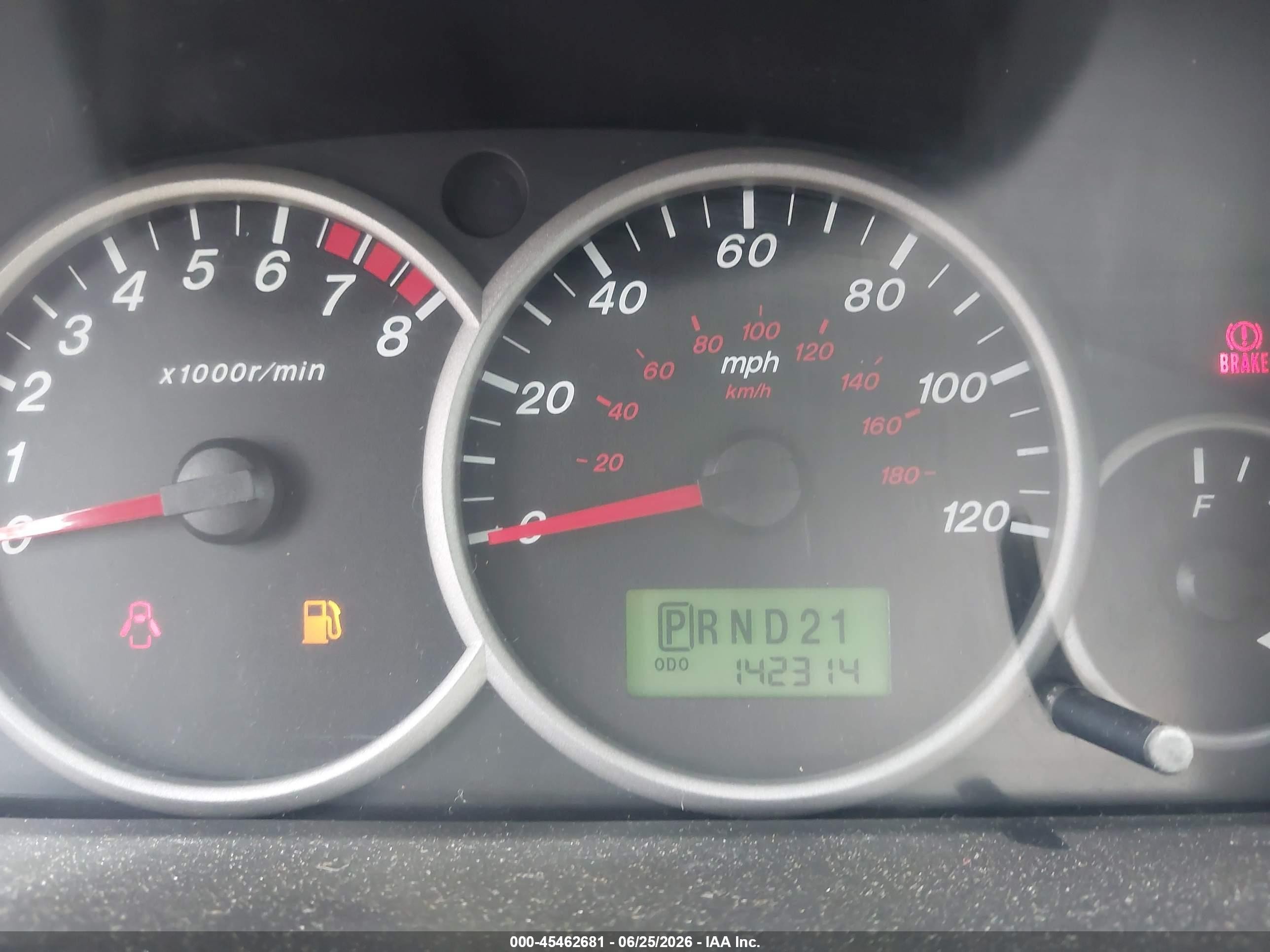2006 Mazda Tribute S Silver vin: 4F2YZ04126KM20125