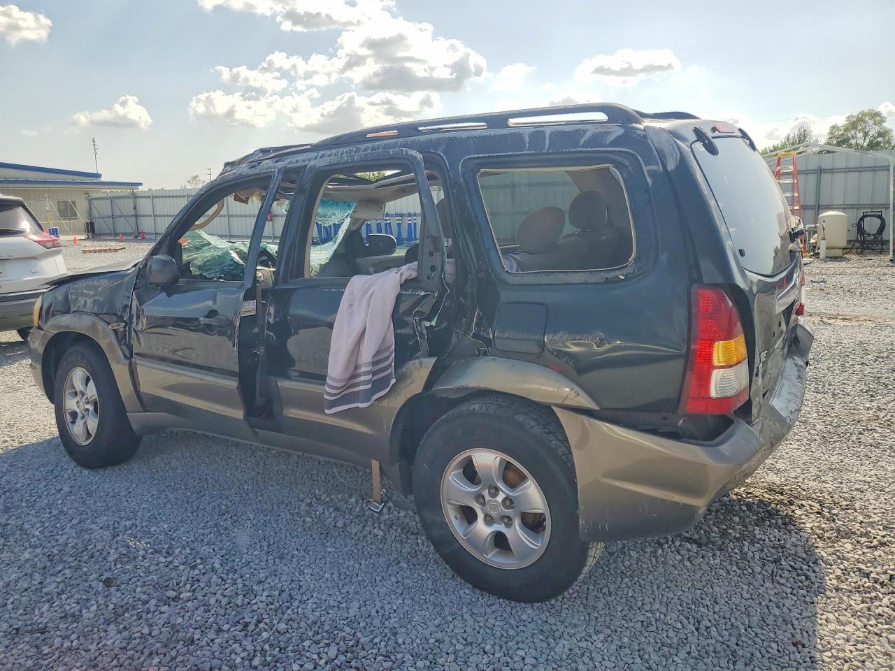 2004 Mazda Tribute Lx Black vin: 4F2YZ04164KM26569