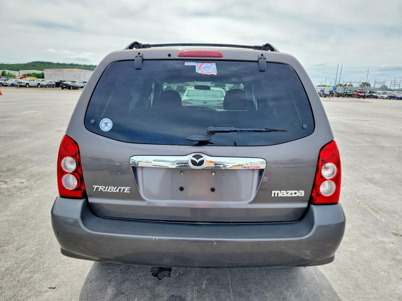 2005 Mazda Tribute S Silver vin: 4F2YZ04175KM09765