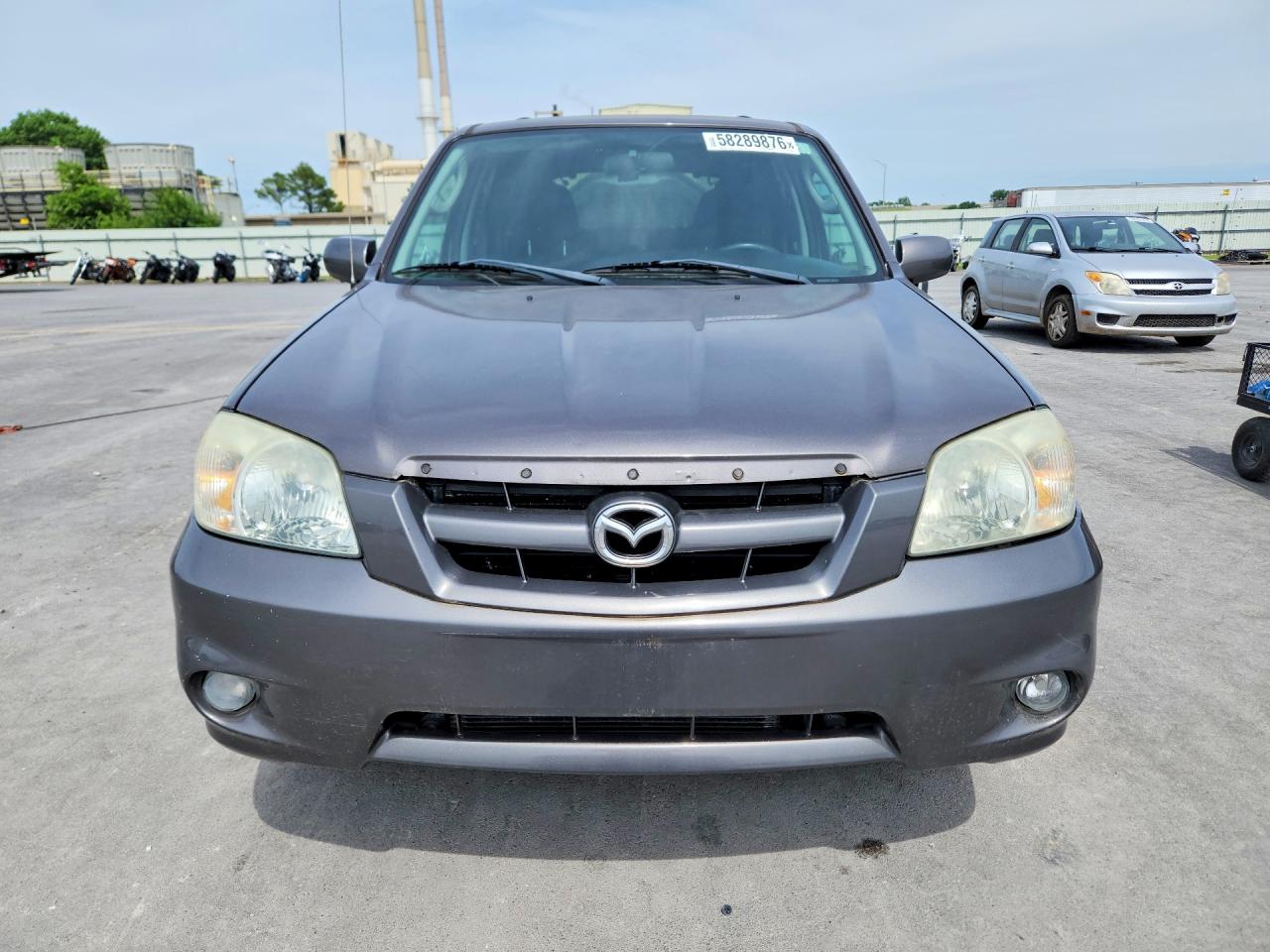 2005 Mazda Tribute S Silver vin: 4F2YZ04175KM09765