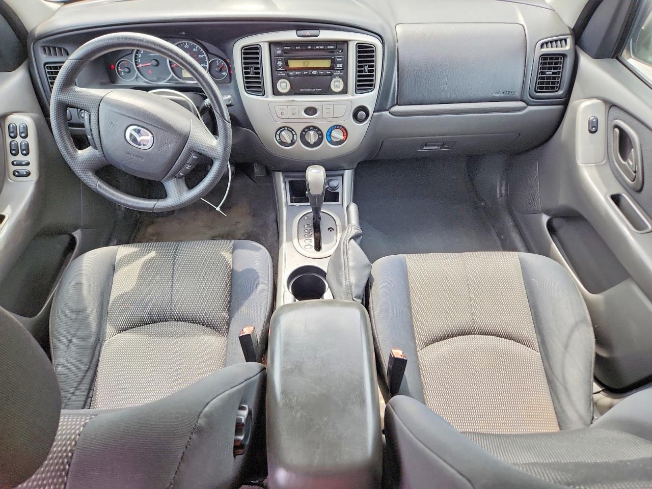 2005 Mazda Tribute S Silver vin: 4F2YZ04175KM09765
