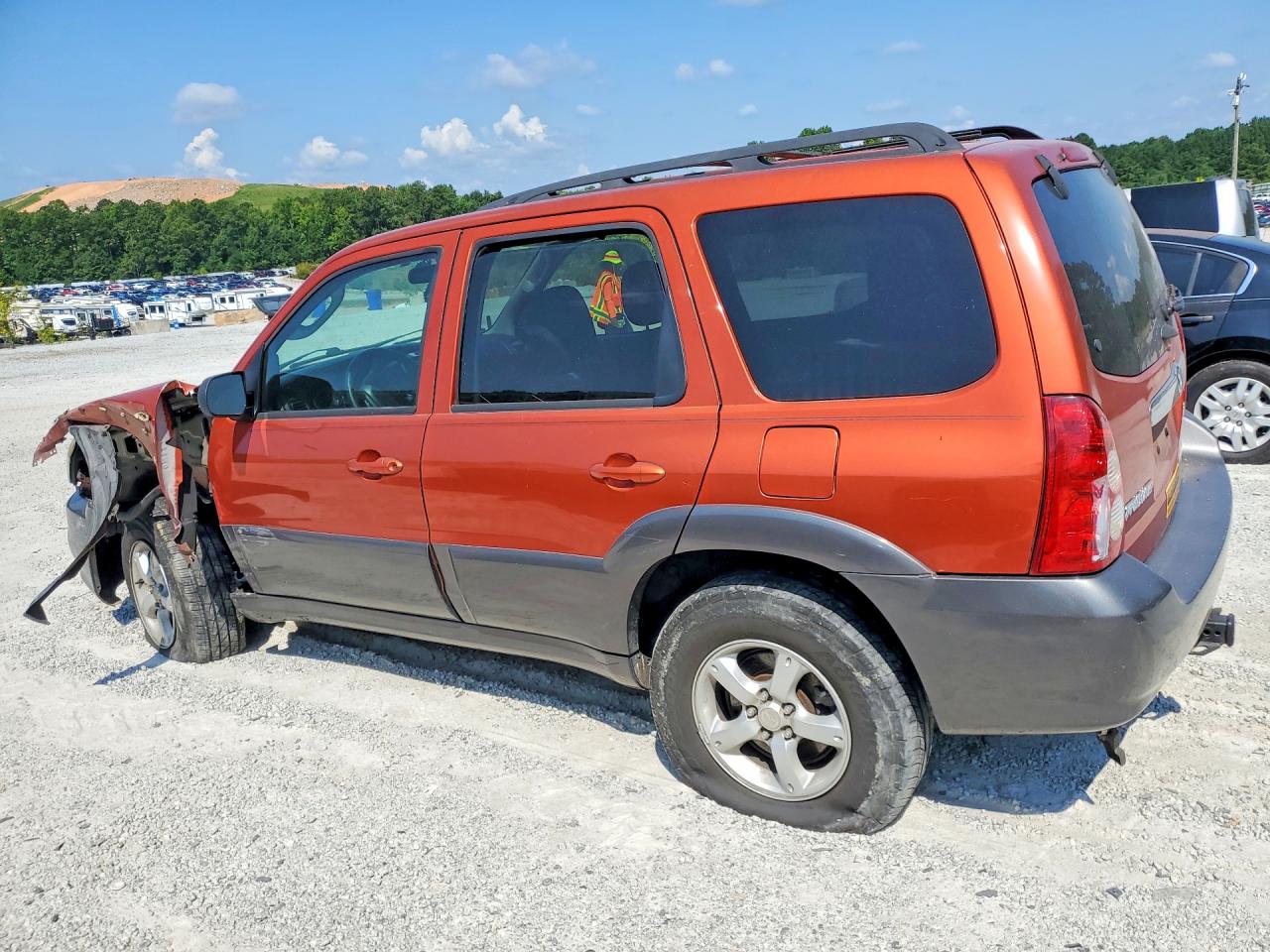 2005 Mazda Tribute S Оранжевый vin: 4F2YZ04185KM31919