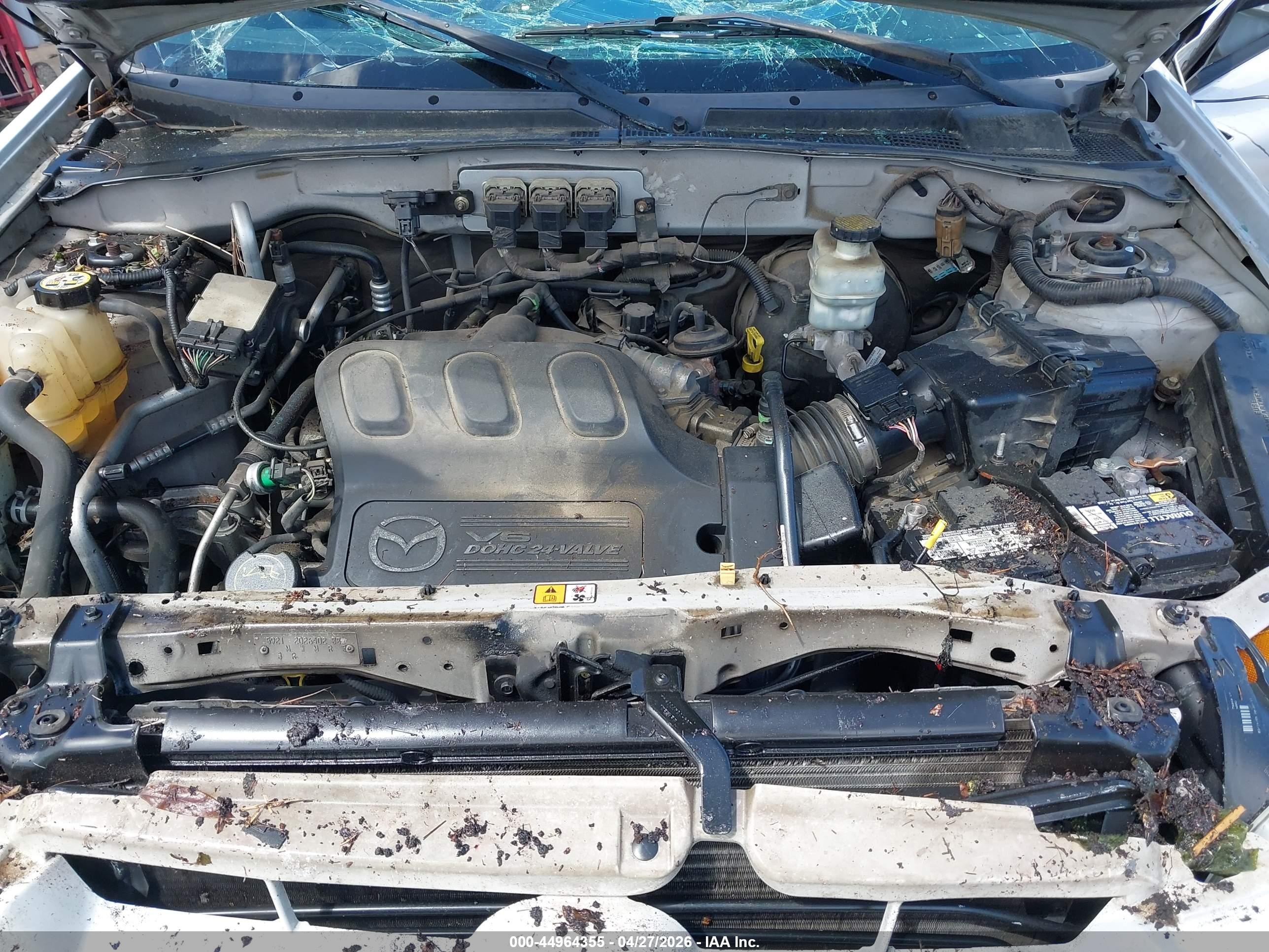 2005 Mazda Tribute S Белый vin: 4F2YZ04185KM60353