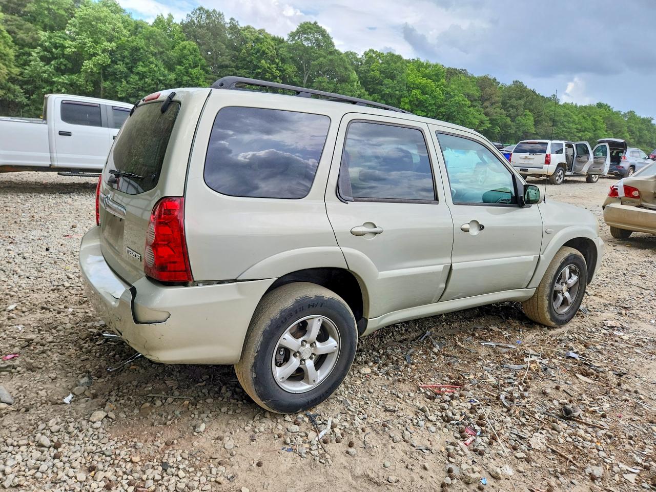 2006 Mazda Tribute S Бежевый vin: 4F2YZ04186KM10022
