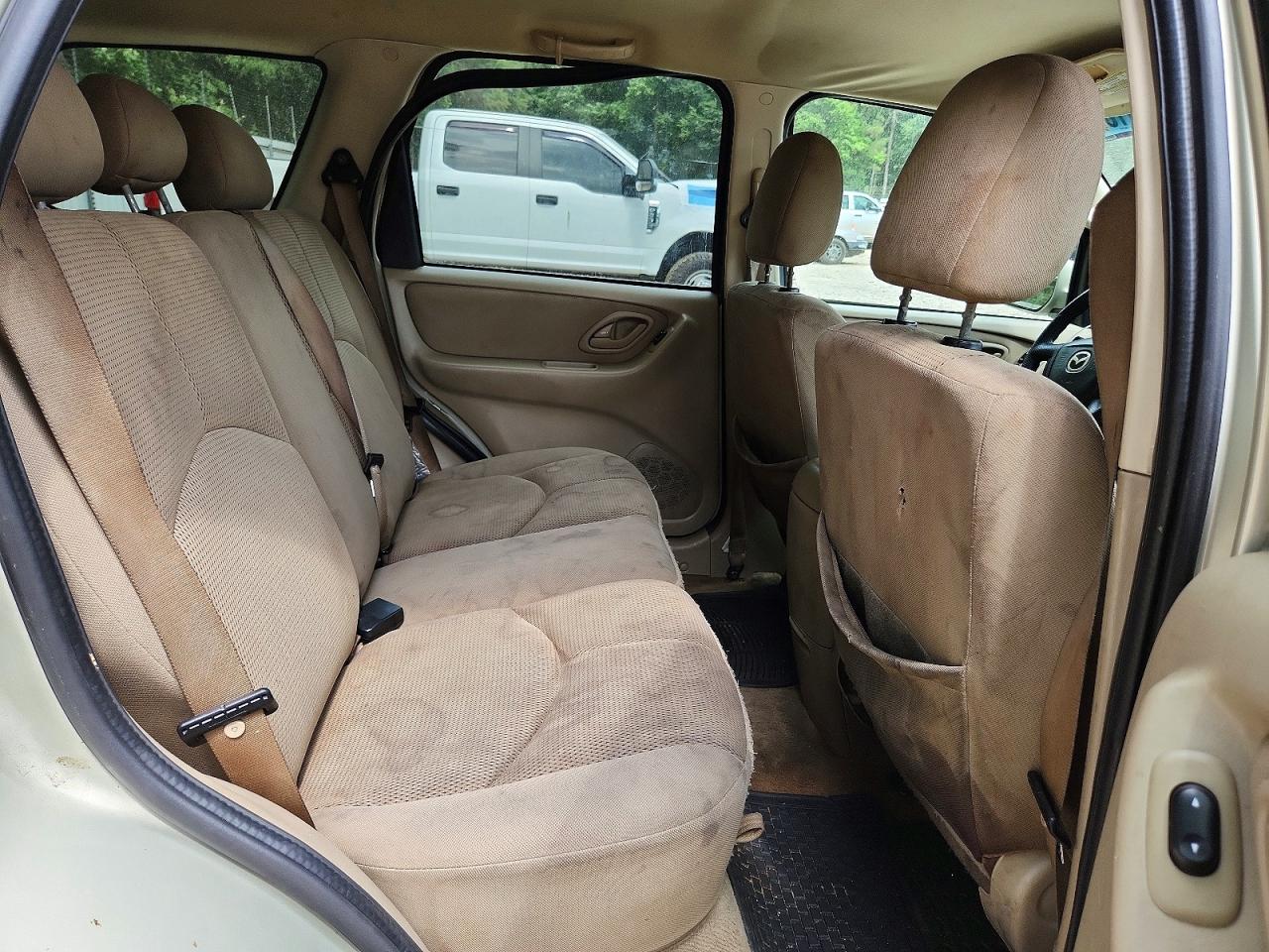 2006 Mazda Tribute S Бежевый vin: 4F2YZ04186KM10022