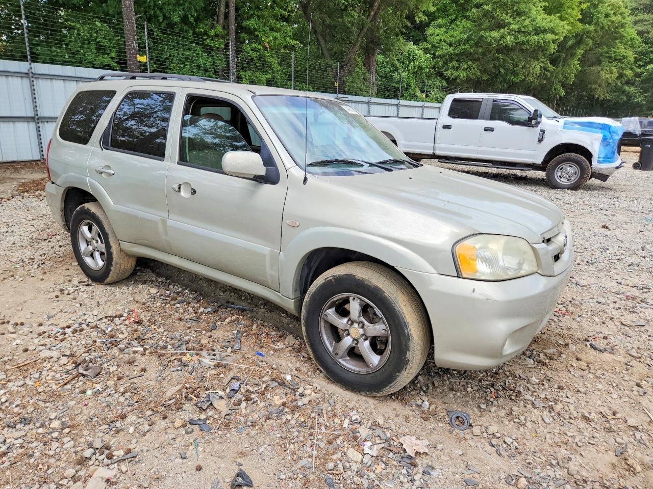 2006 Mazda Tribute S Бежевый vin: 4F2YZ04186KM10022