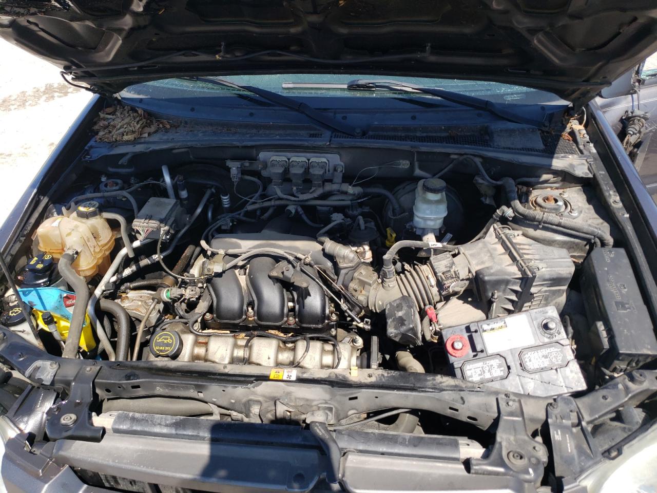 2005 Mazda Tribute S Gray vin: 4F2YZ06135KM26866