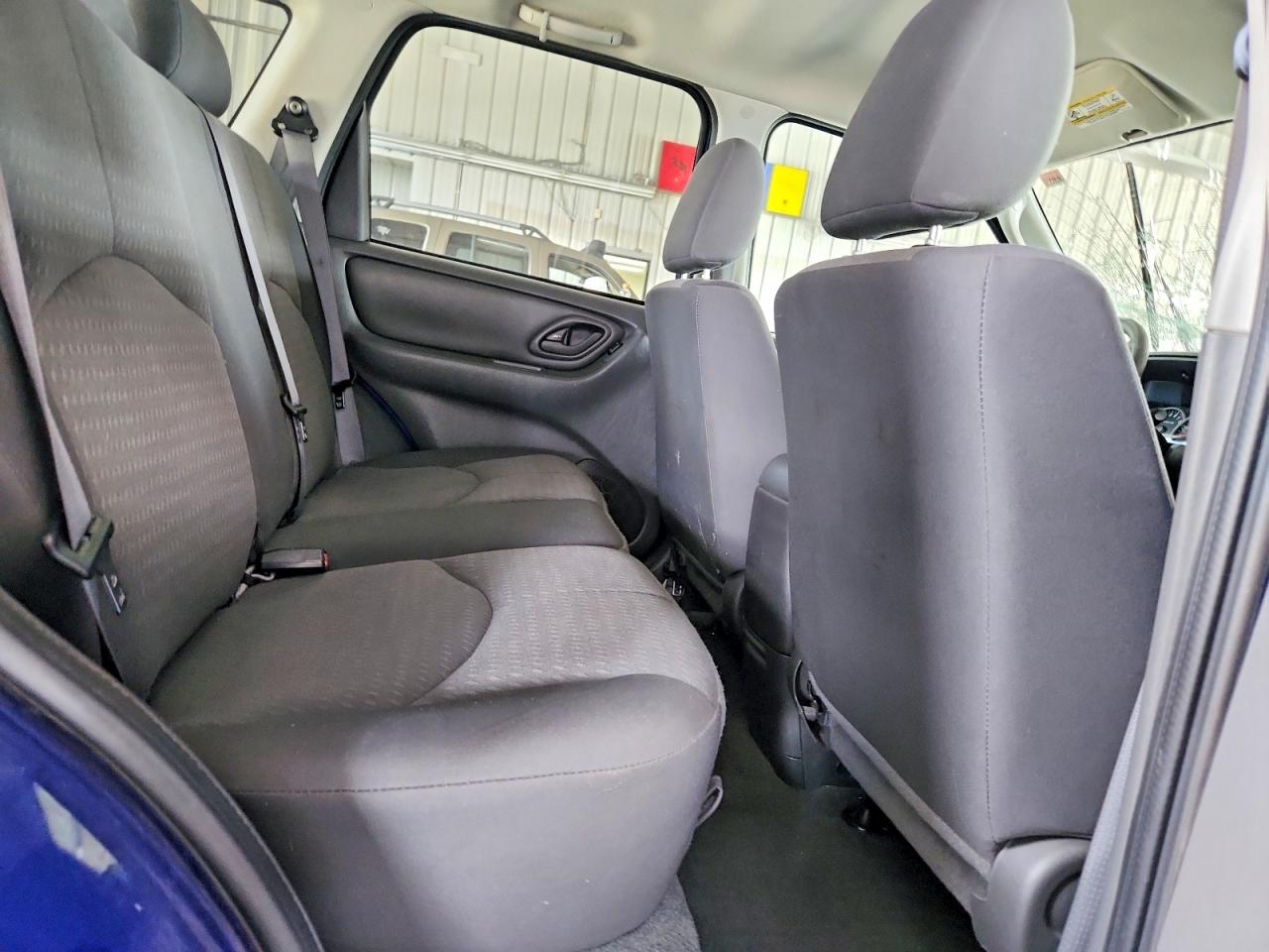 2006 Mazda Tribute I Blue vin: 4F2YZ92Z56KM26238