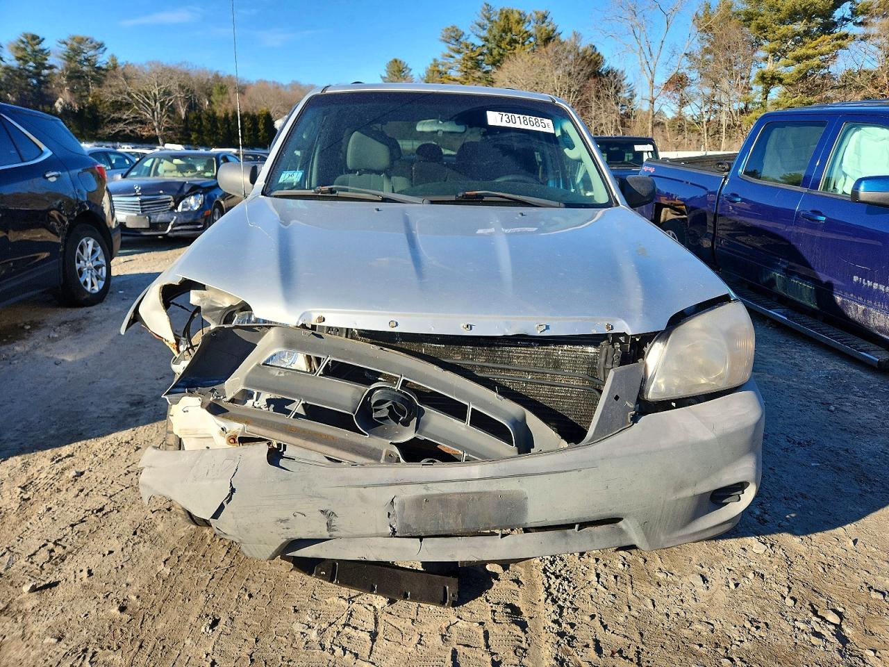 2005 Mazda Tribute I Silver vin: 4F2YZ92Z75KM52936