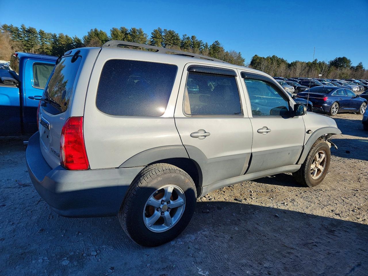 2005 Mazda Tribute I Silver vin: 4F2YZ92Z75KM52936