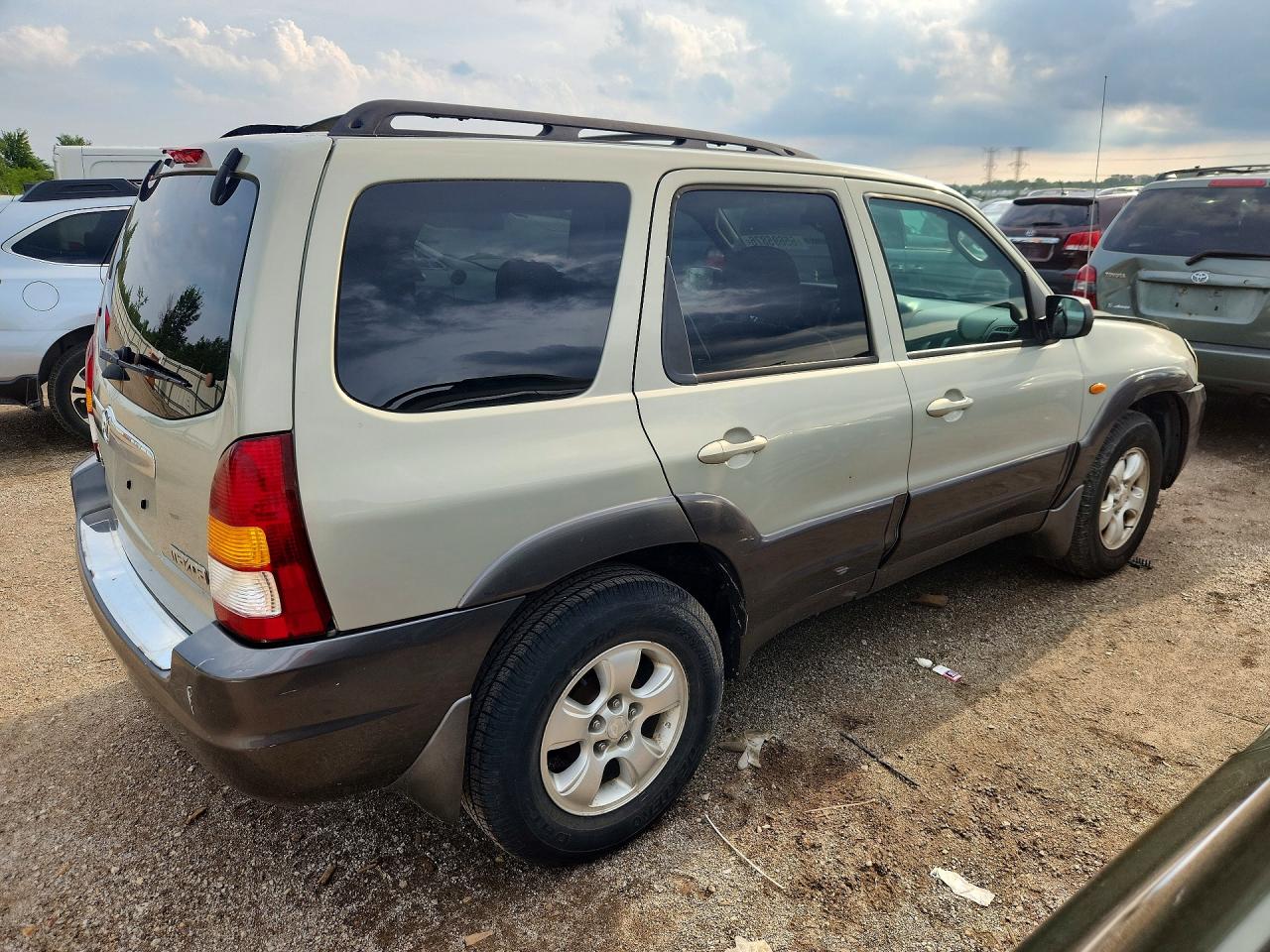 2004 Mazda Tribute Lx Cream vin: 4F2YZ94124KM21972