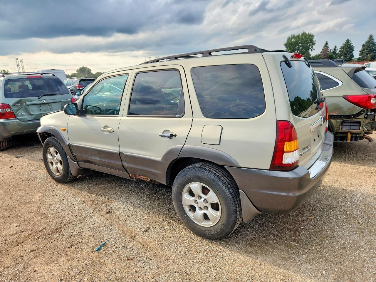 2004 Mazda Tribute Lx Cream vin: 4F2YZ94124KM21972