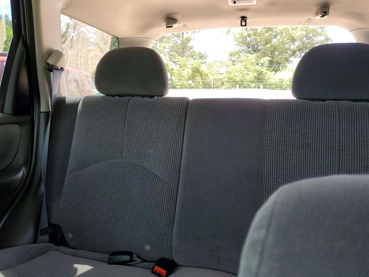 2003 Mazda Tribute Lx Silver vin: 4F2YZ94143KM11202