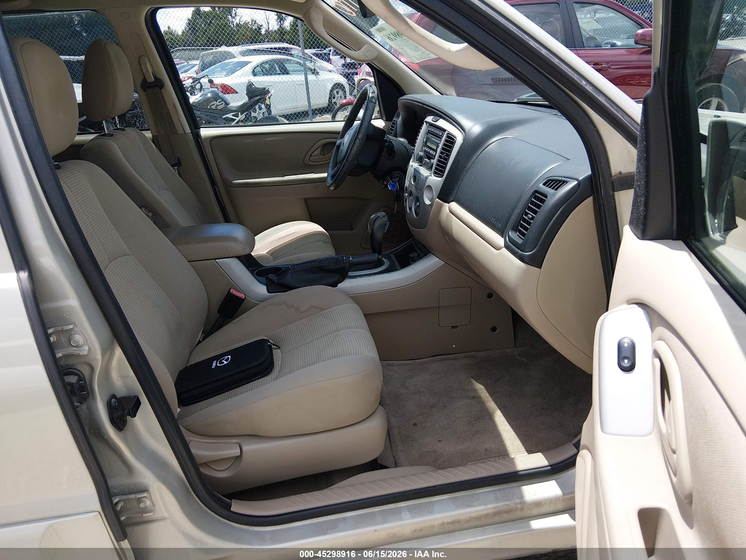 2006 Mazda Tribute S Серебряный vin: 4F2YZ94156KM00021