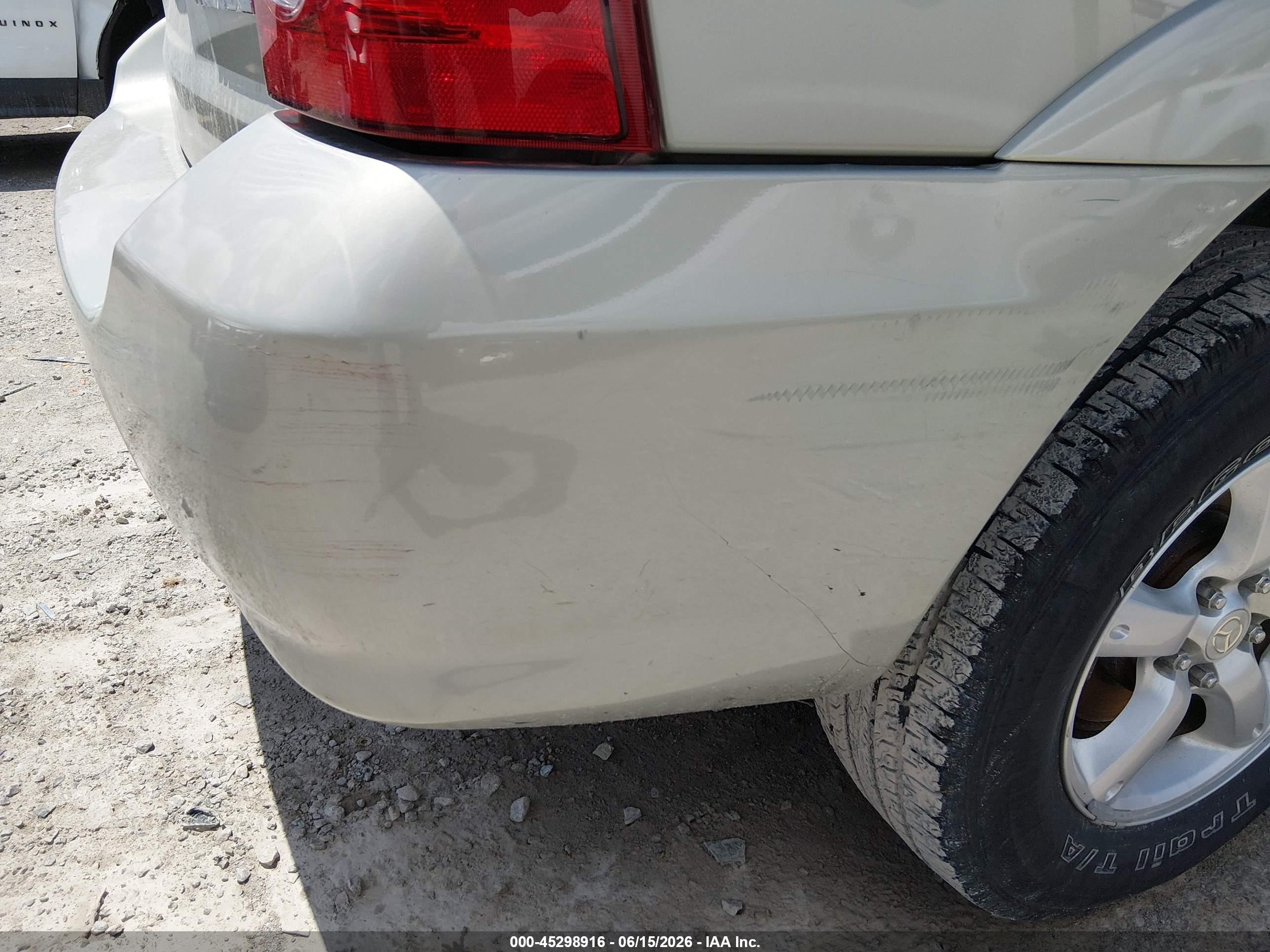 2006 Mazda Tribute S Серебряный vin: 4F2YZ94156KM00021