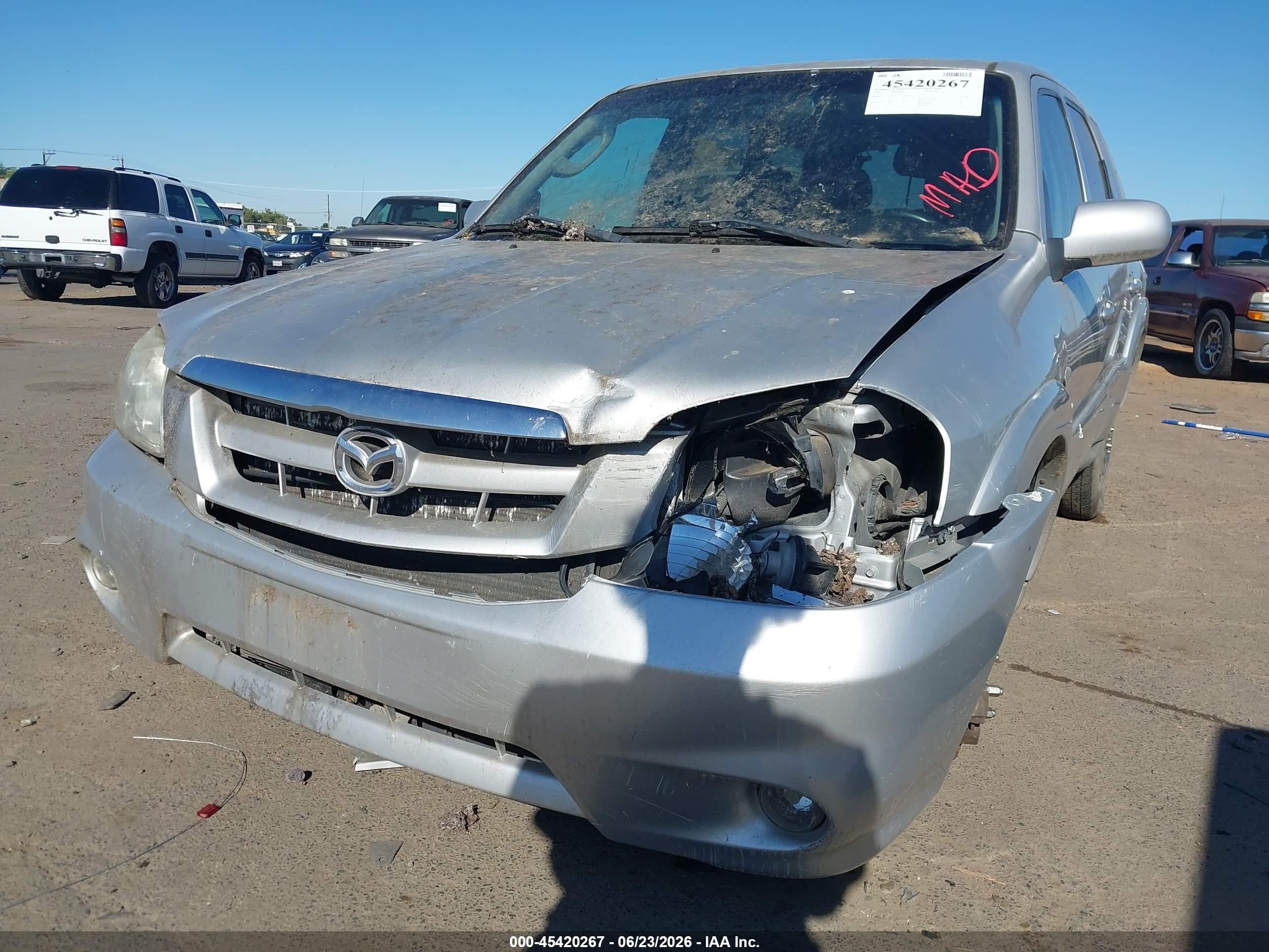 2005 Mazda Tribute S Silver vin: 4F2YZ94165KM50781