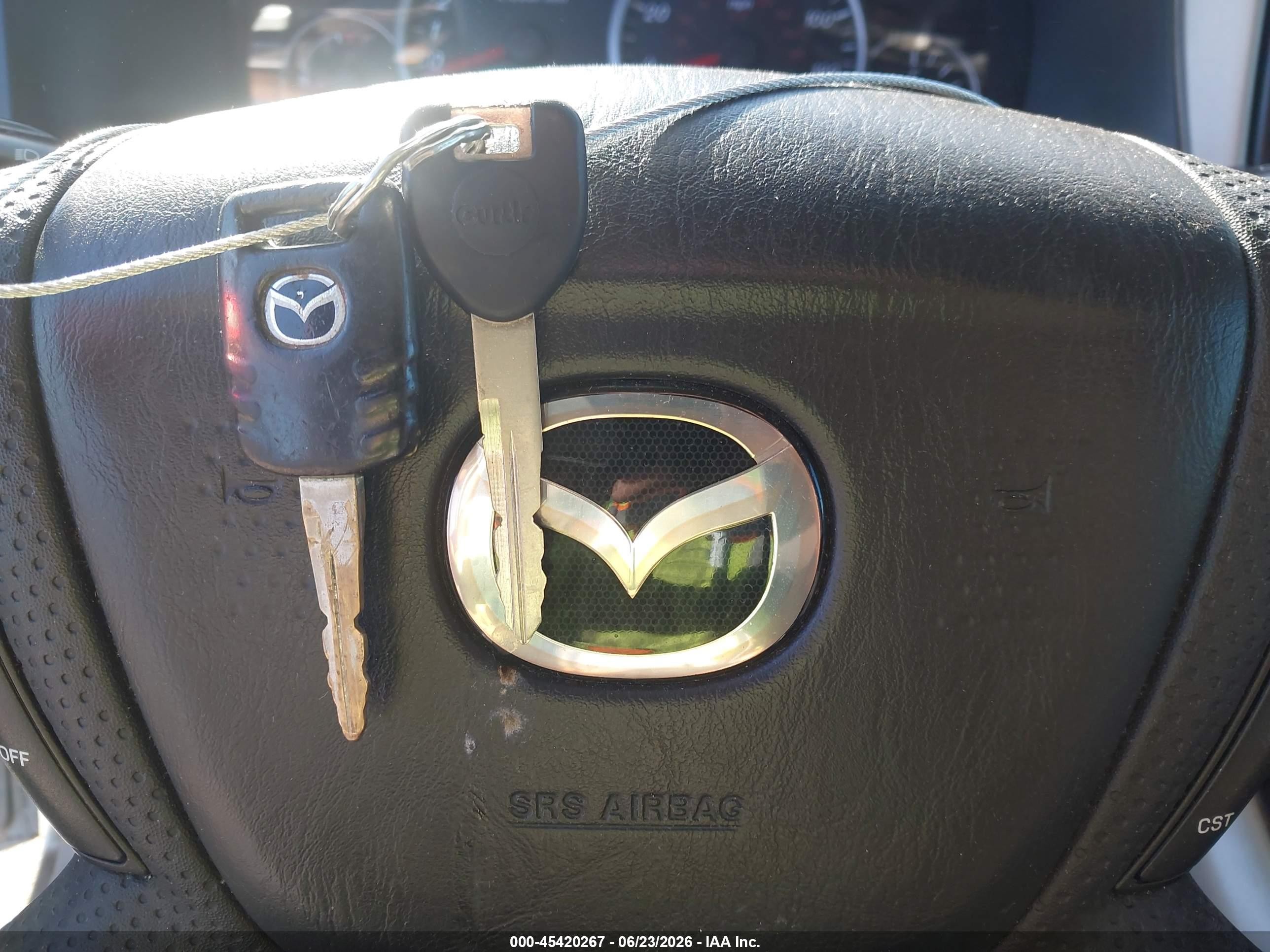 2005 Mazda Tribute S Silver vin: 4F2YZ94165KM50781