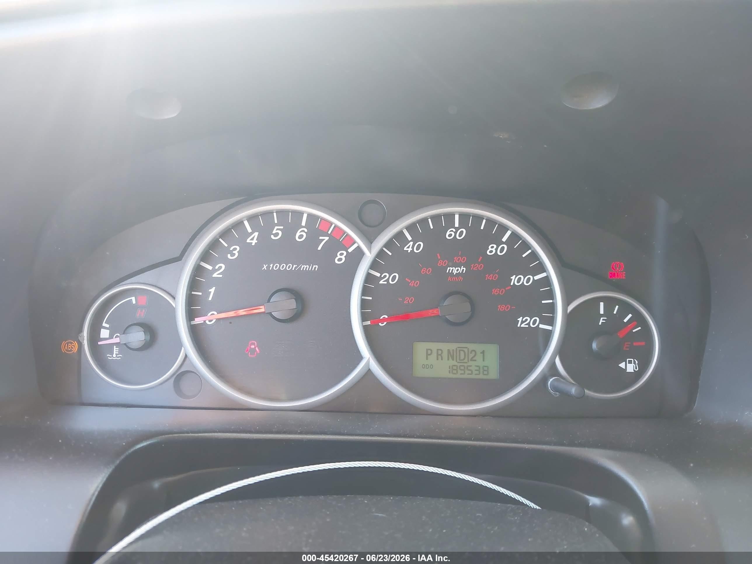 2005 Mazda Tribute S Silver vin: 4F2YZ94165KM50781