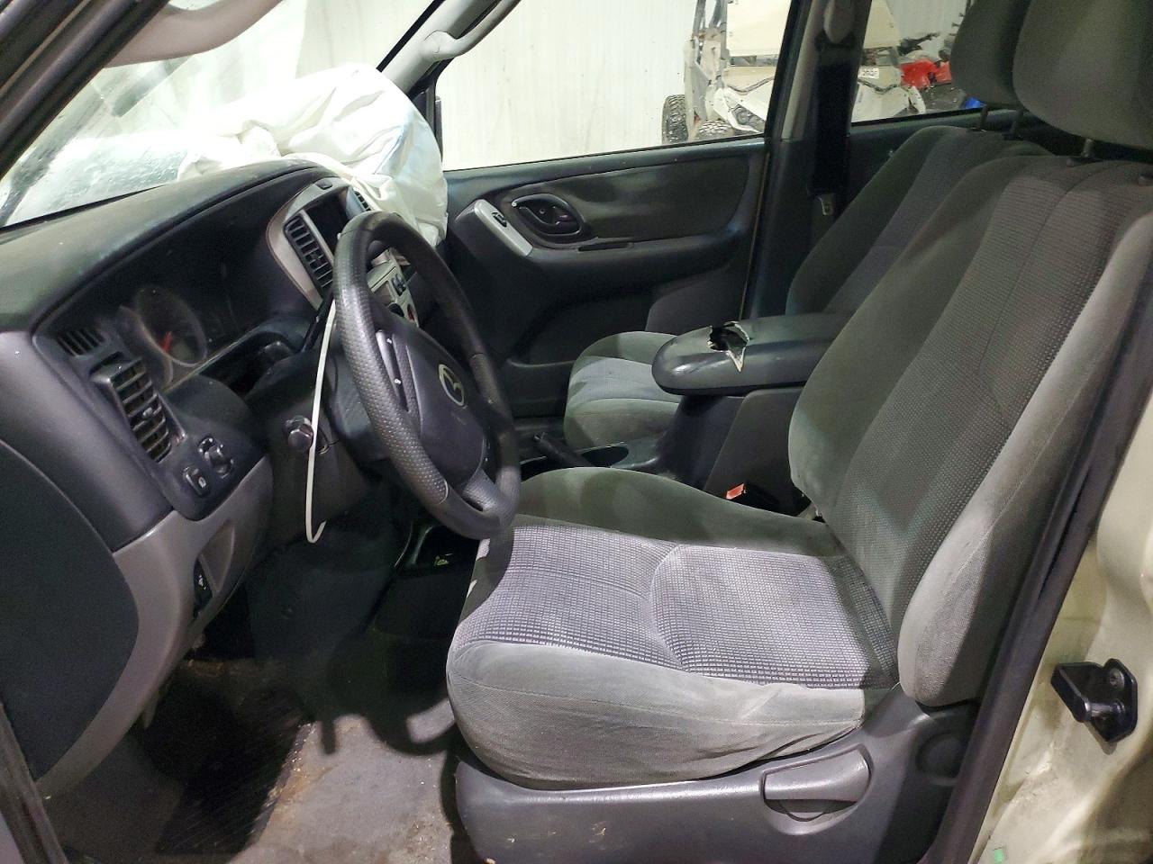 2003 Mazda Tribute Lx Beige vin: 4F2YZ94193KM56104