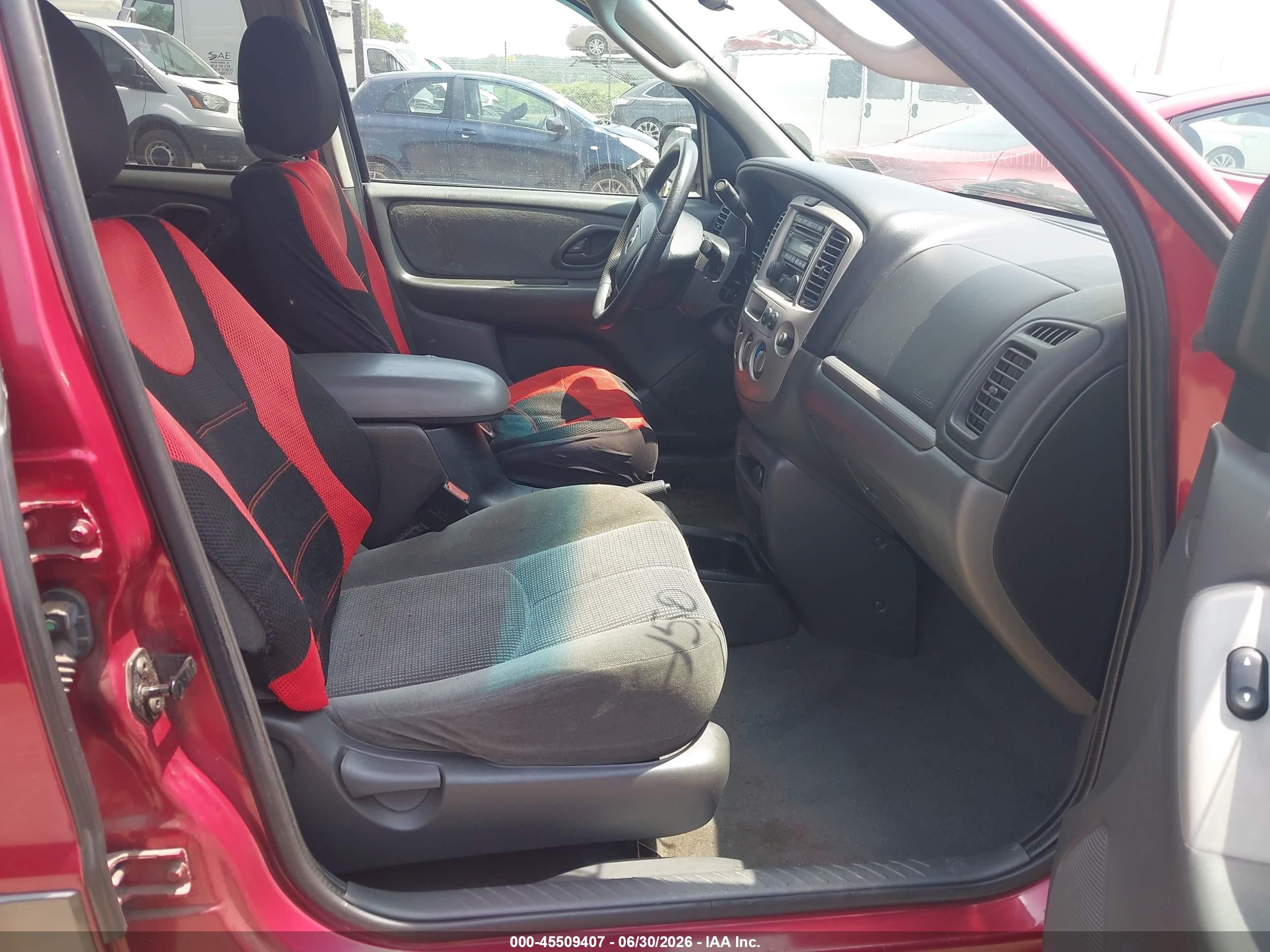 2004 Mazda Tribute Lx V6 Red vin: 4F2YZ94194KM27302