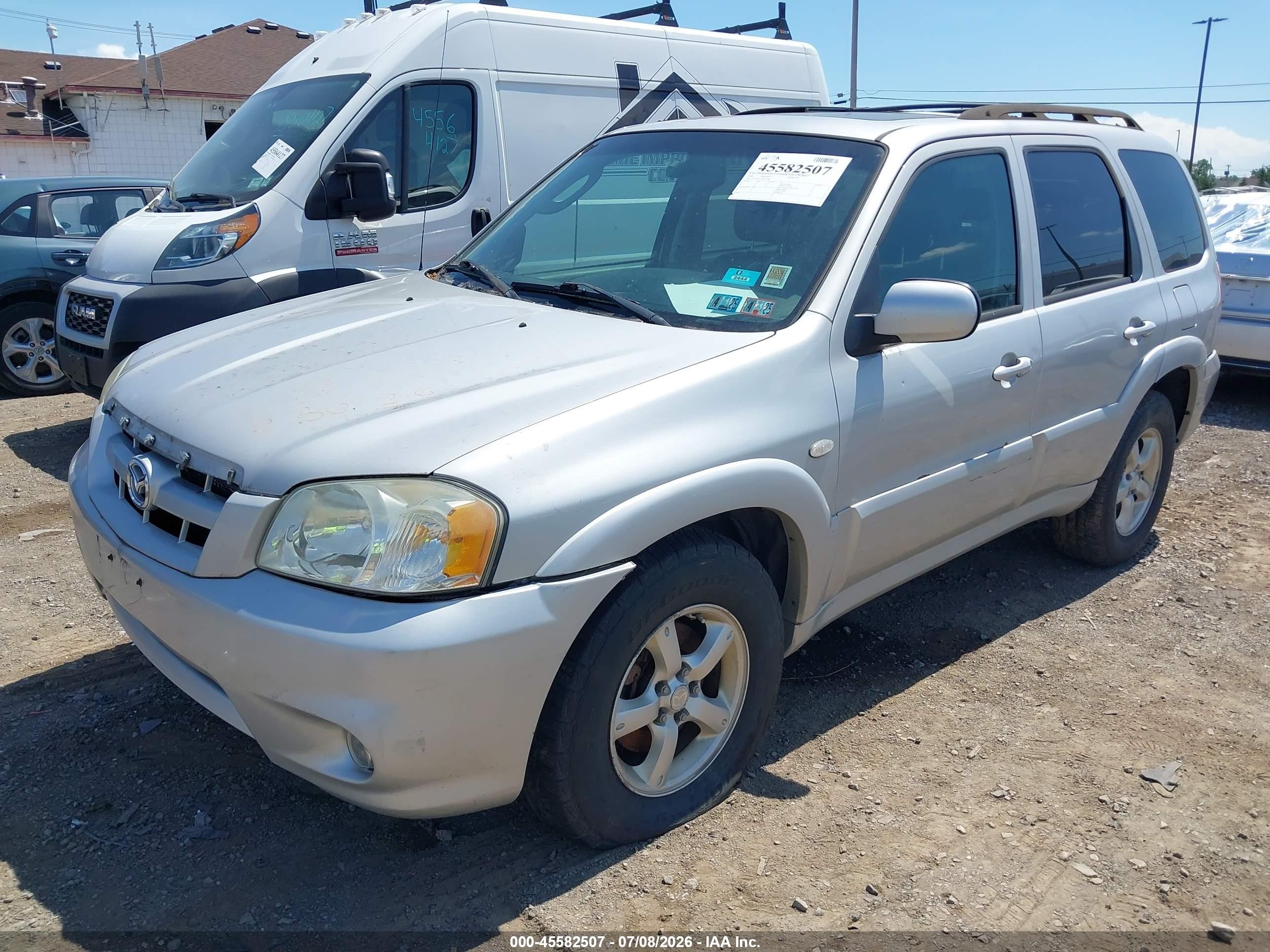 2005 Mazda Tribute S Silver vin: 4F2YZ96135KM27066