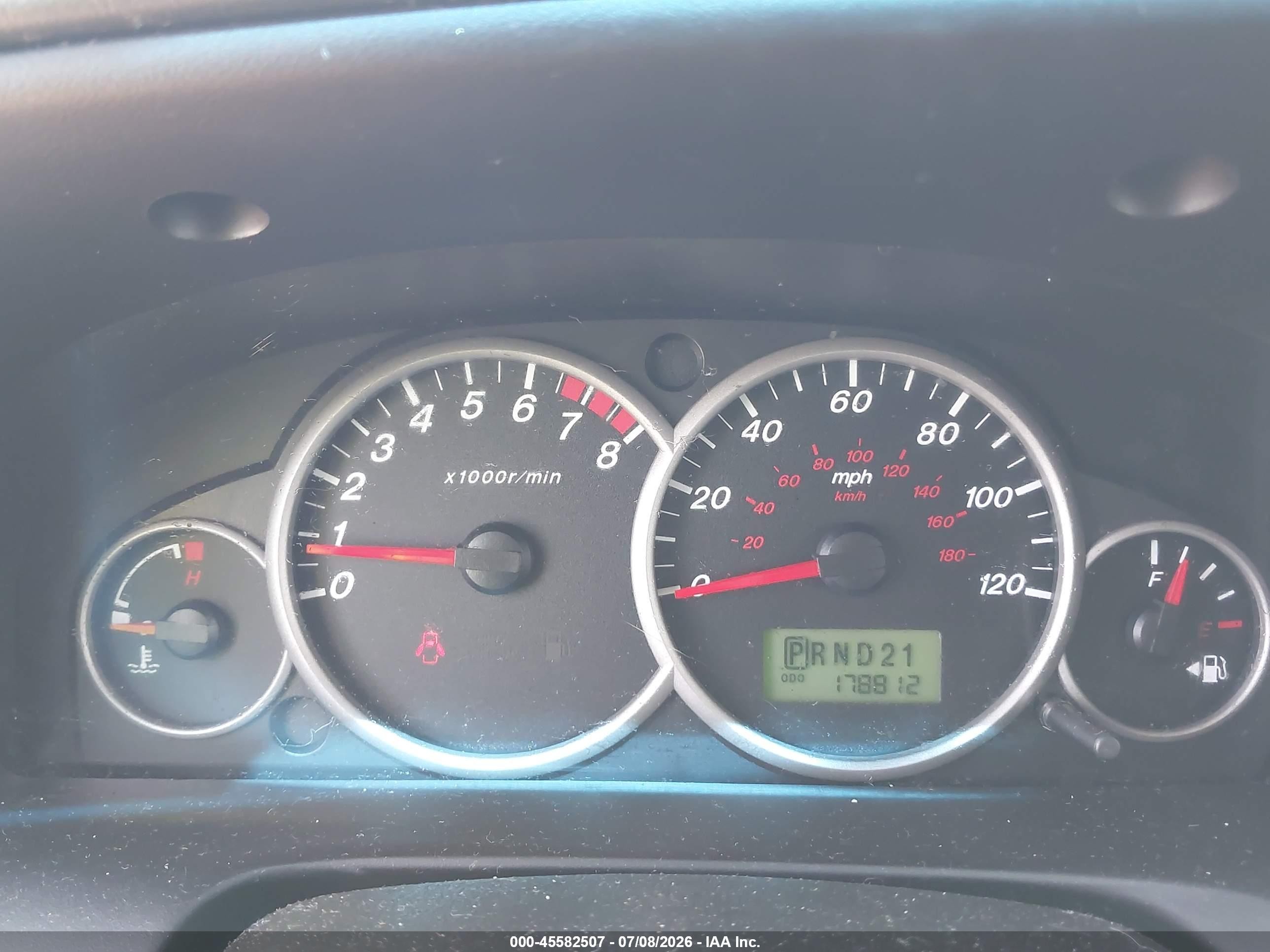 2005 Mazda Tribute S Silver vin: 4F2YZ96135KM27066
