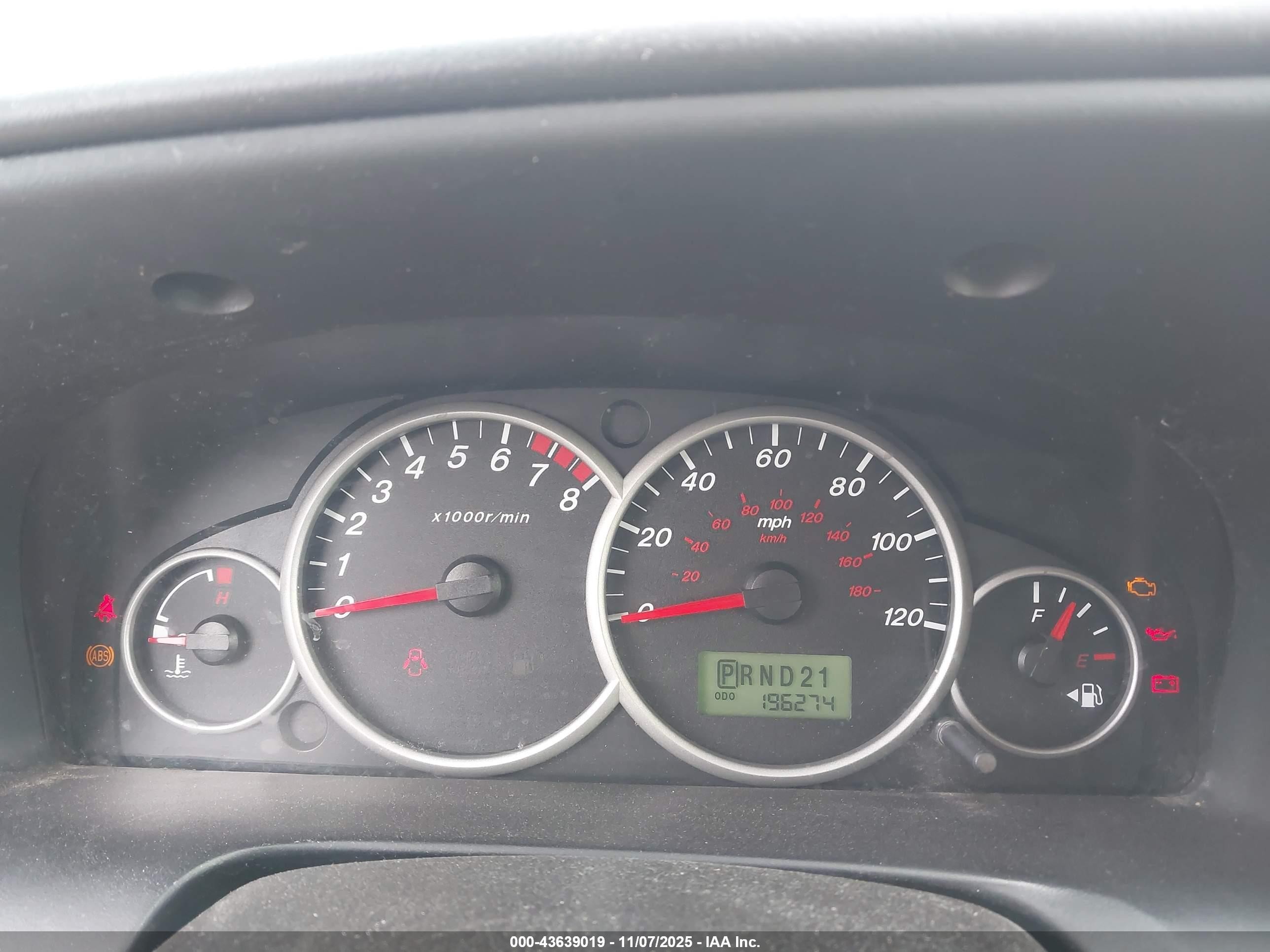 2005 Mazda Tribute S Tan vin: 4F2YZ96175KM40015