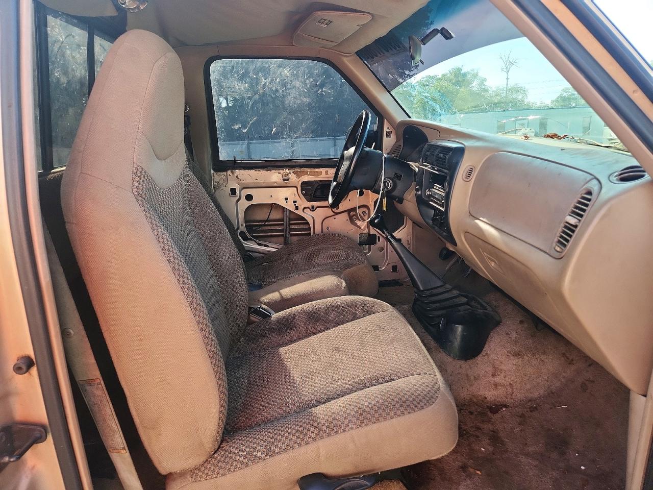 1997 Mazda B2300 Tan vin: 4F4CR12A0VTM03911