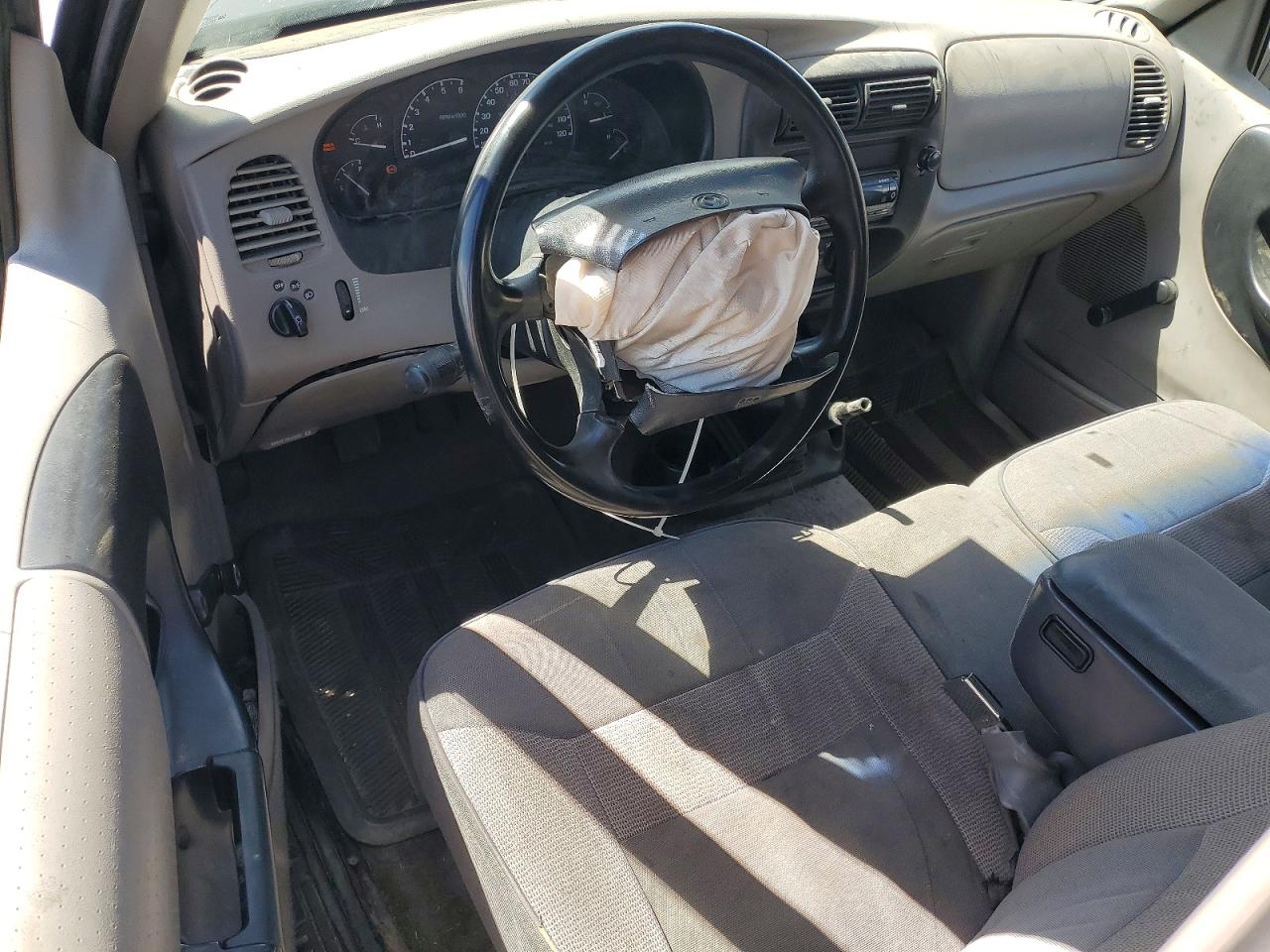 1997 Mazda B2300 Серый vin: 4F4CR12A4VTM19321