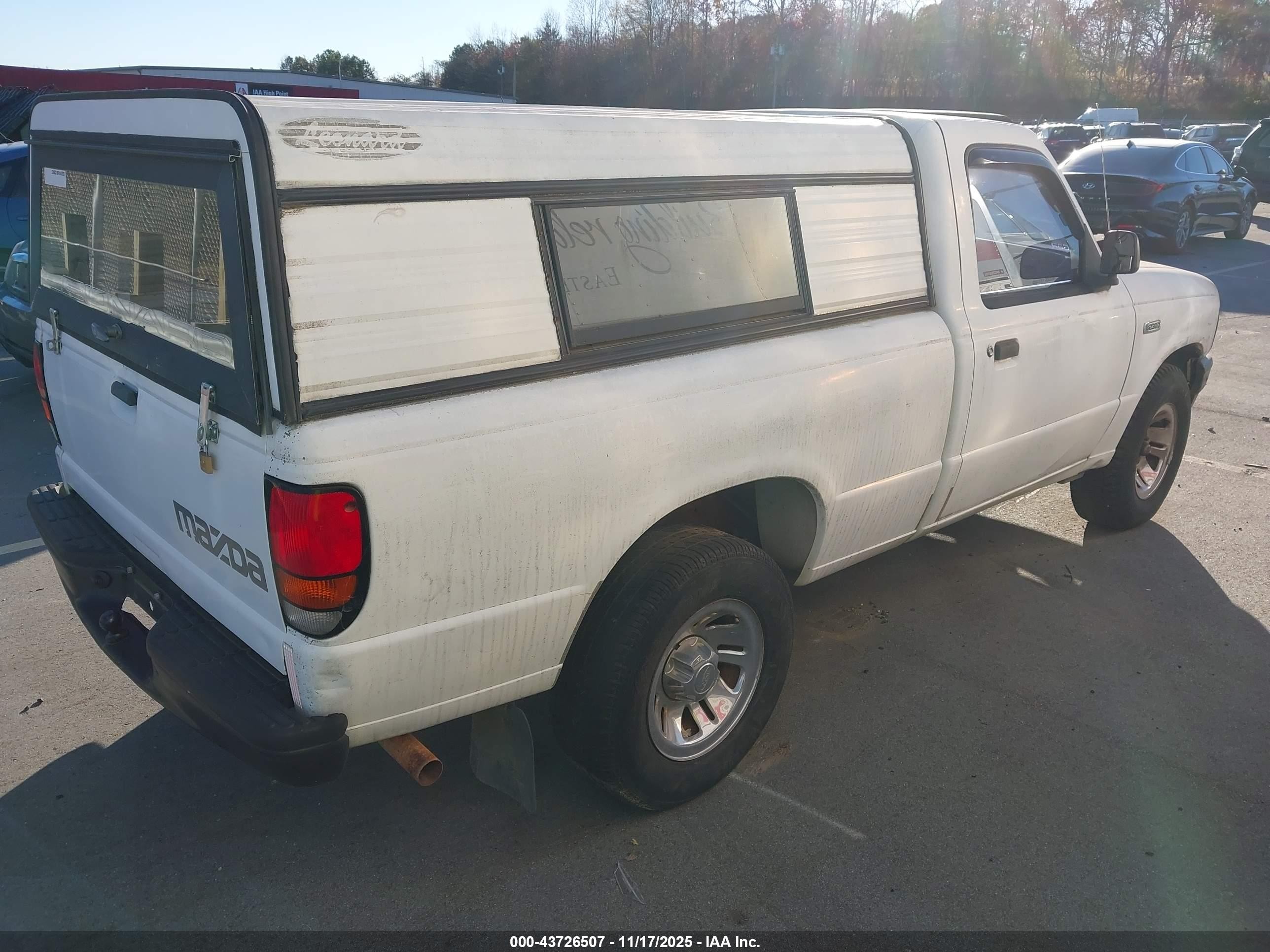 1994 Mazda B2300   Белый vin: 4F4CR12A5RTM05076