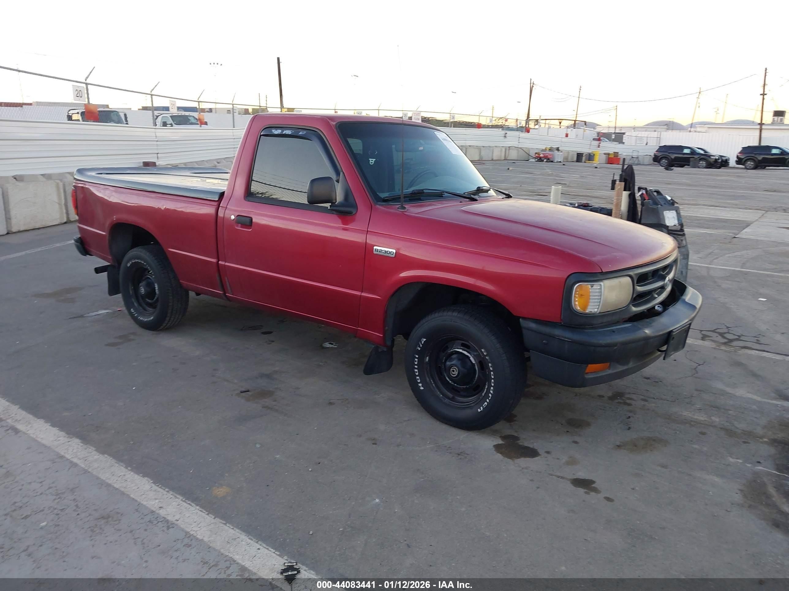 1996 Mazda B2300   Burgundy vin: 4F4CR12A6TTM24971