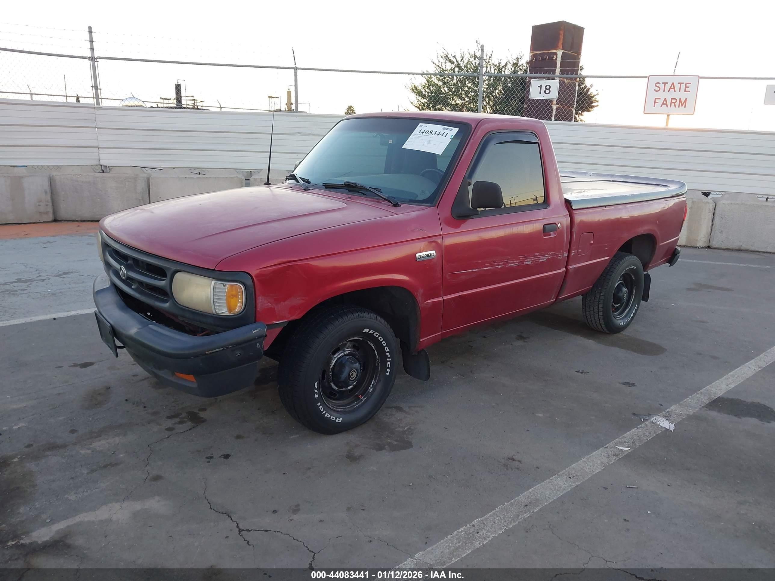 1996 Mazda B2300   Burgundy vin: 4F4CR12A6TTM24971