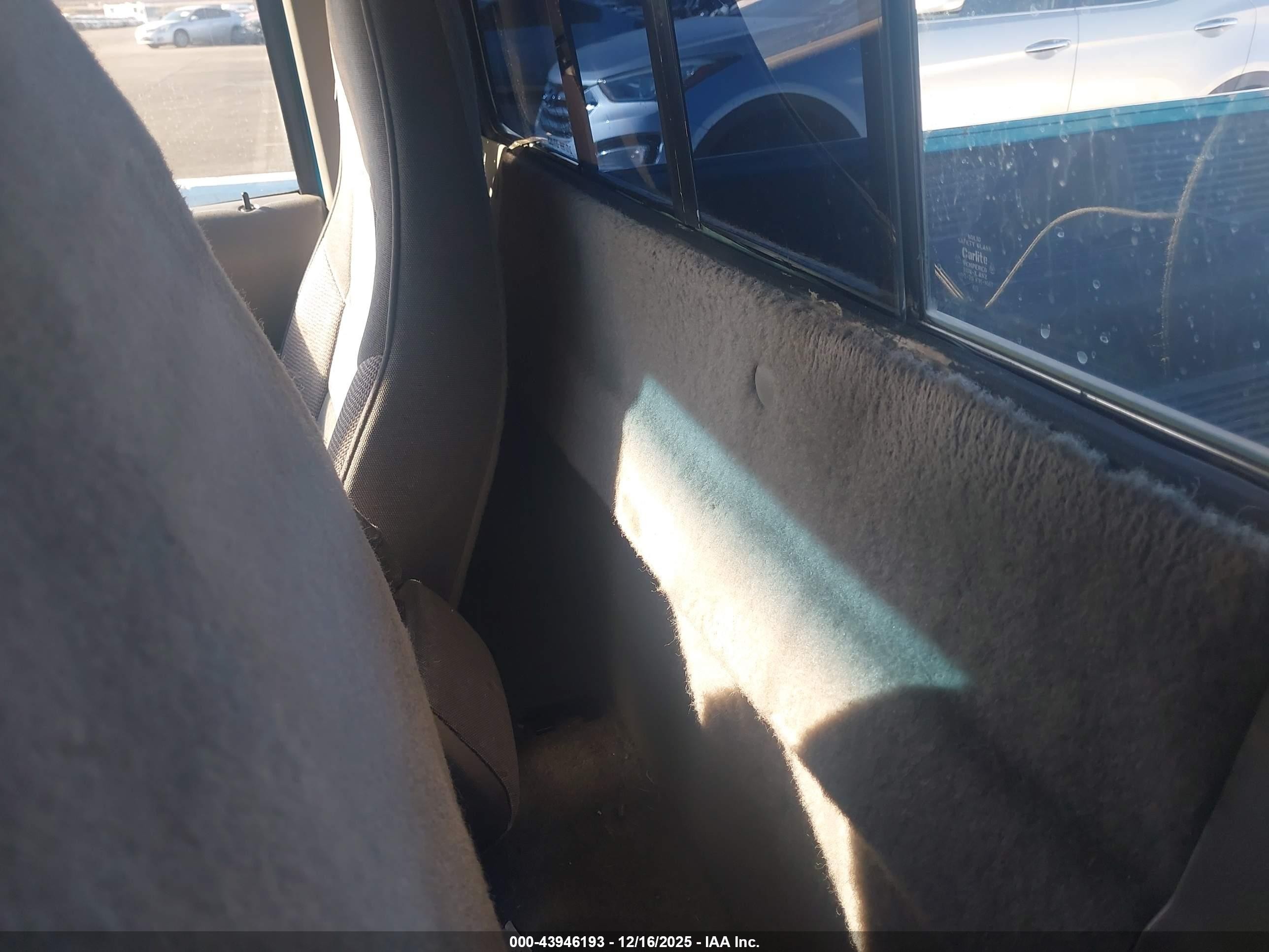 1996 Mazda B2300   Blue vin: 4F4CR12A6TTM48879