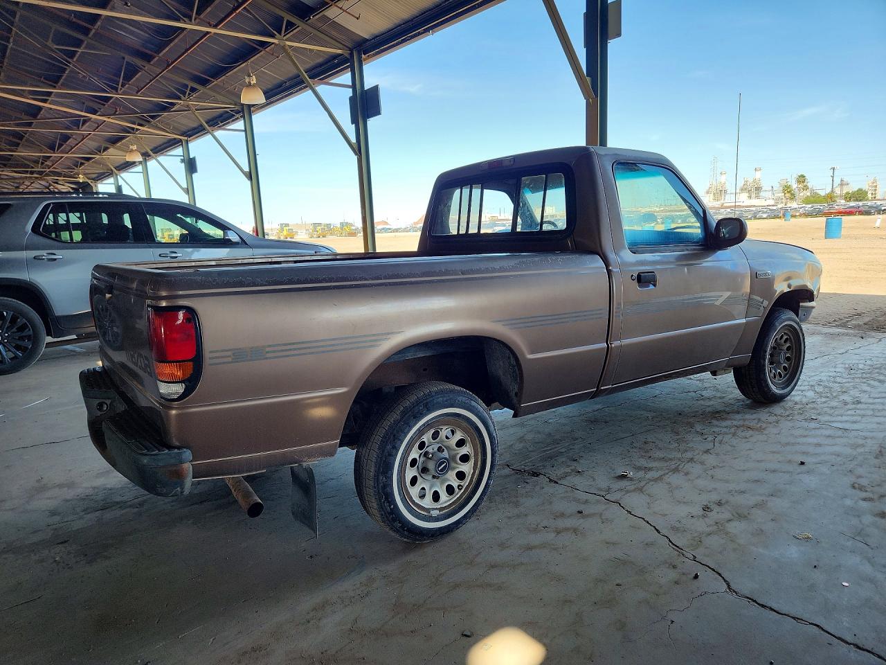 1994 Mazda B2300 Brown vin: 4F4CR12A7RTM19691